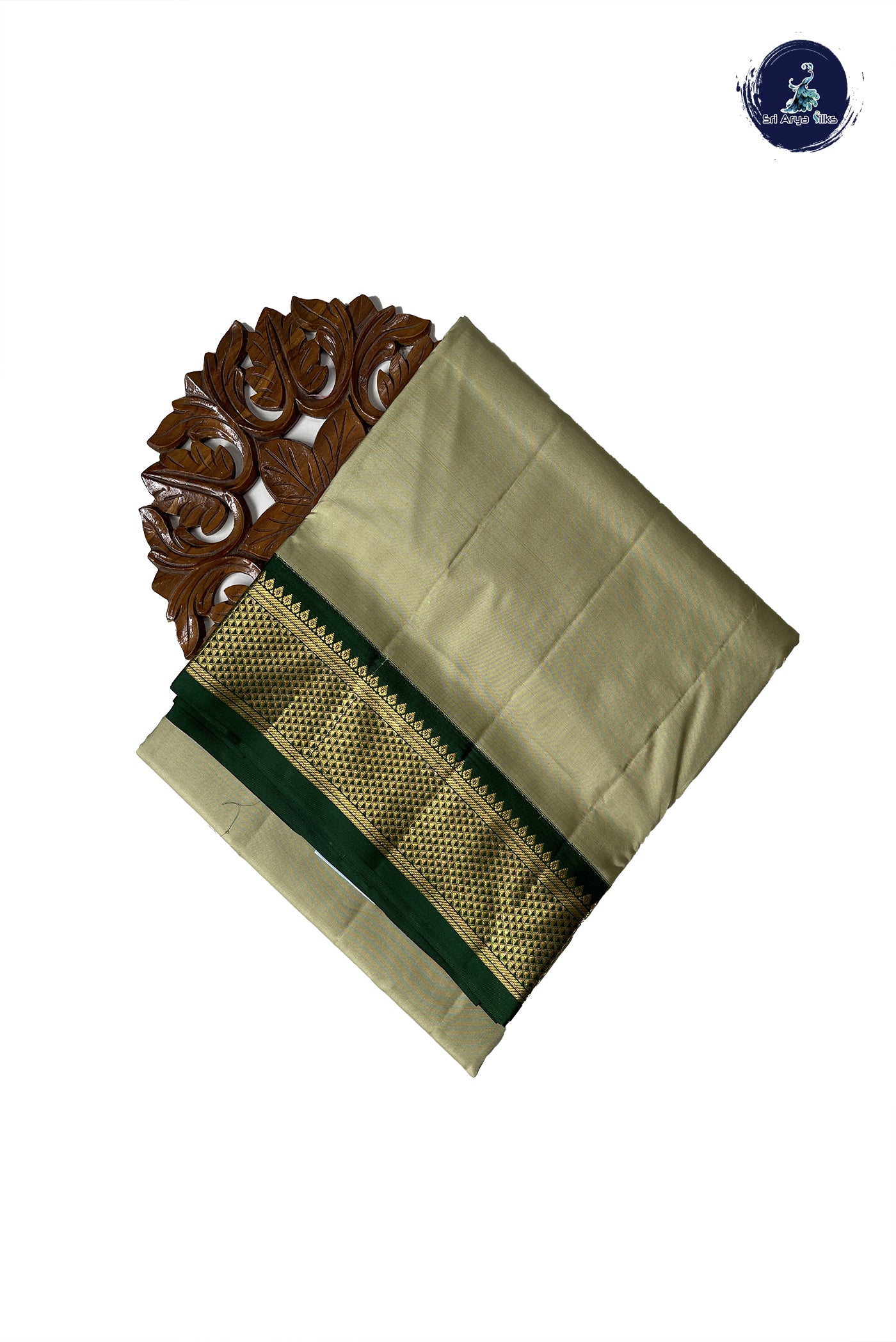 Elaichi Green Madisar 10 Yards Silk Saree With Plain Pattern