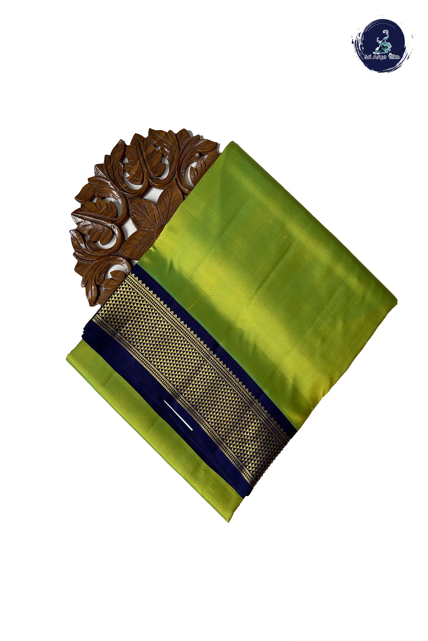 Lime Green Madisar 10 Yards Silk Saree With Plain Pattern