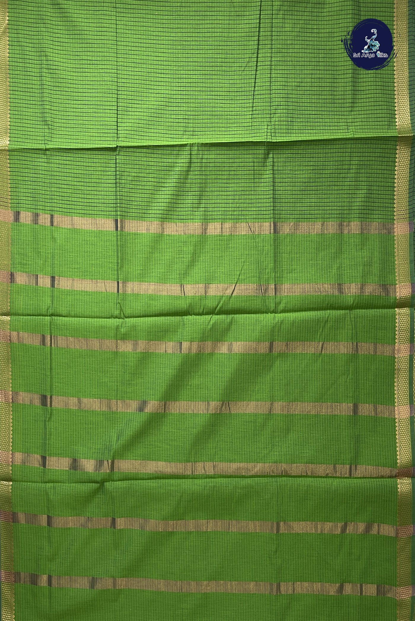 Light Green 9 Yards Gift Saree With Checked Pattern