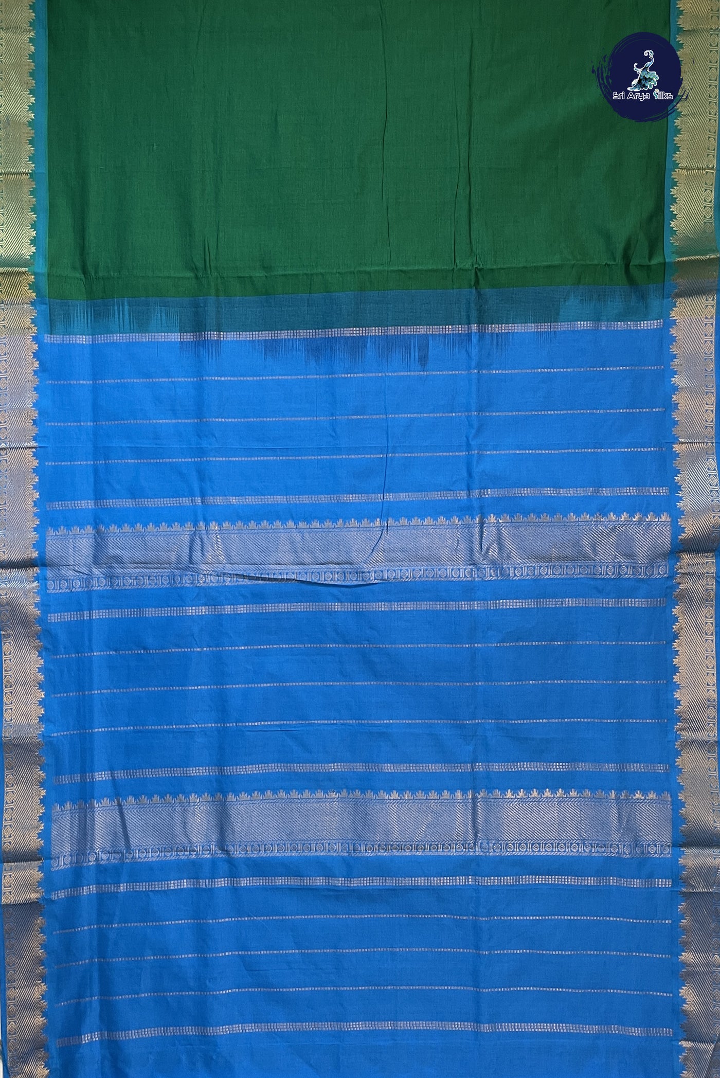 Dark Green 10 Yards Silk Cotton Saree With Plain Pattern