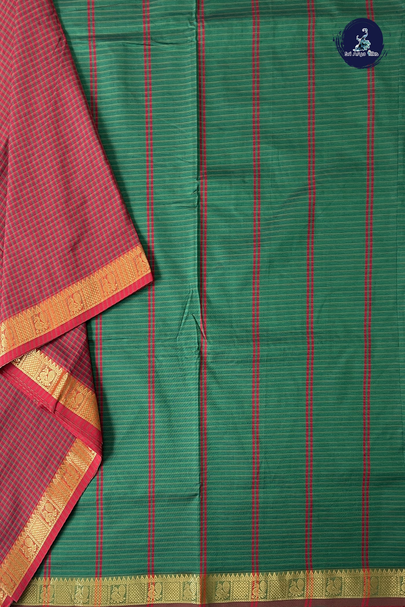 Arakku 10 Yards Silk Cotton Saree With Checked Pattern