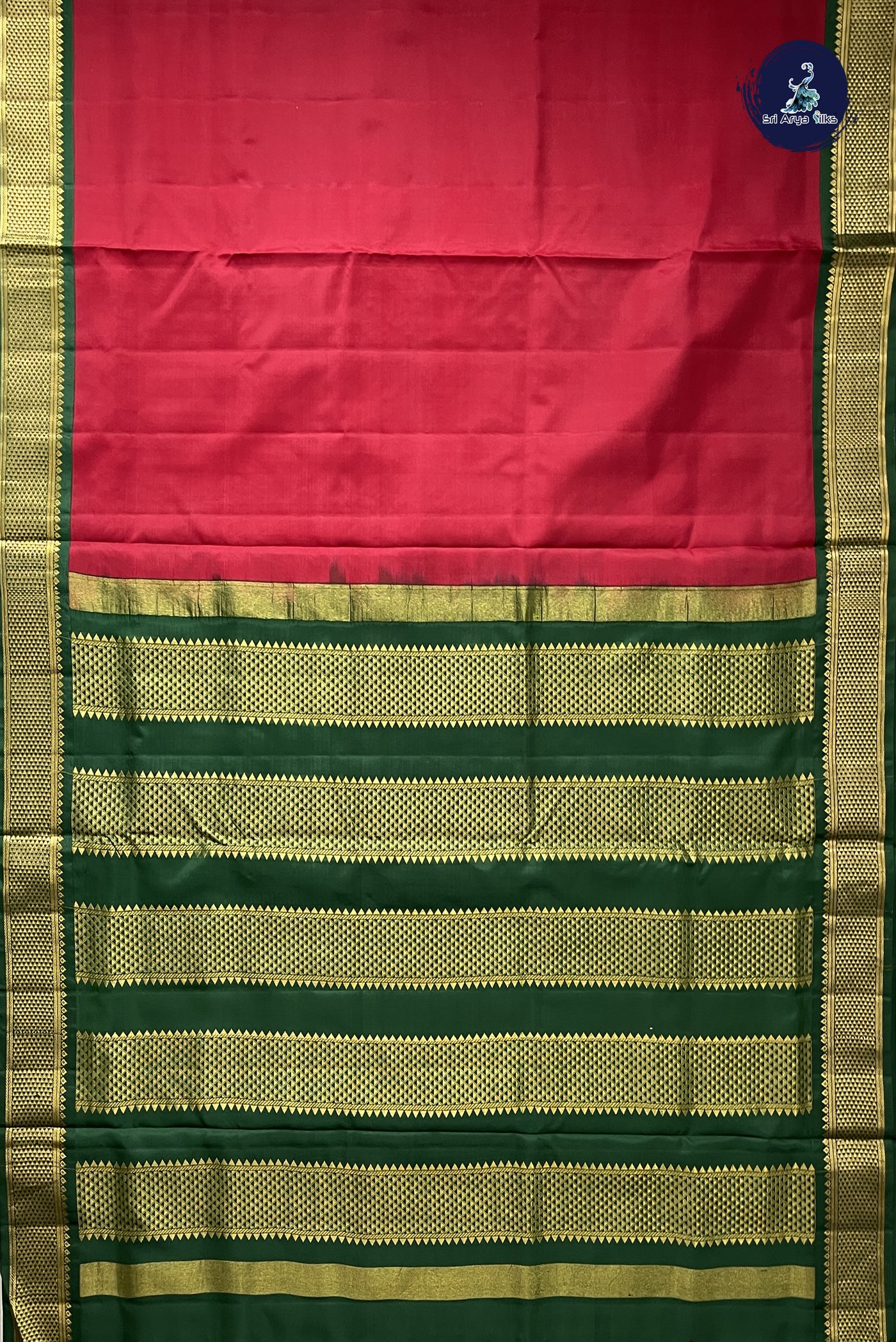 Arakku Madisar 10 Yards Silk Saree With Plain Pattern