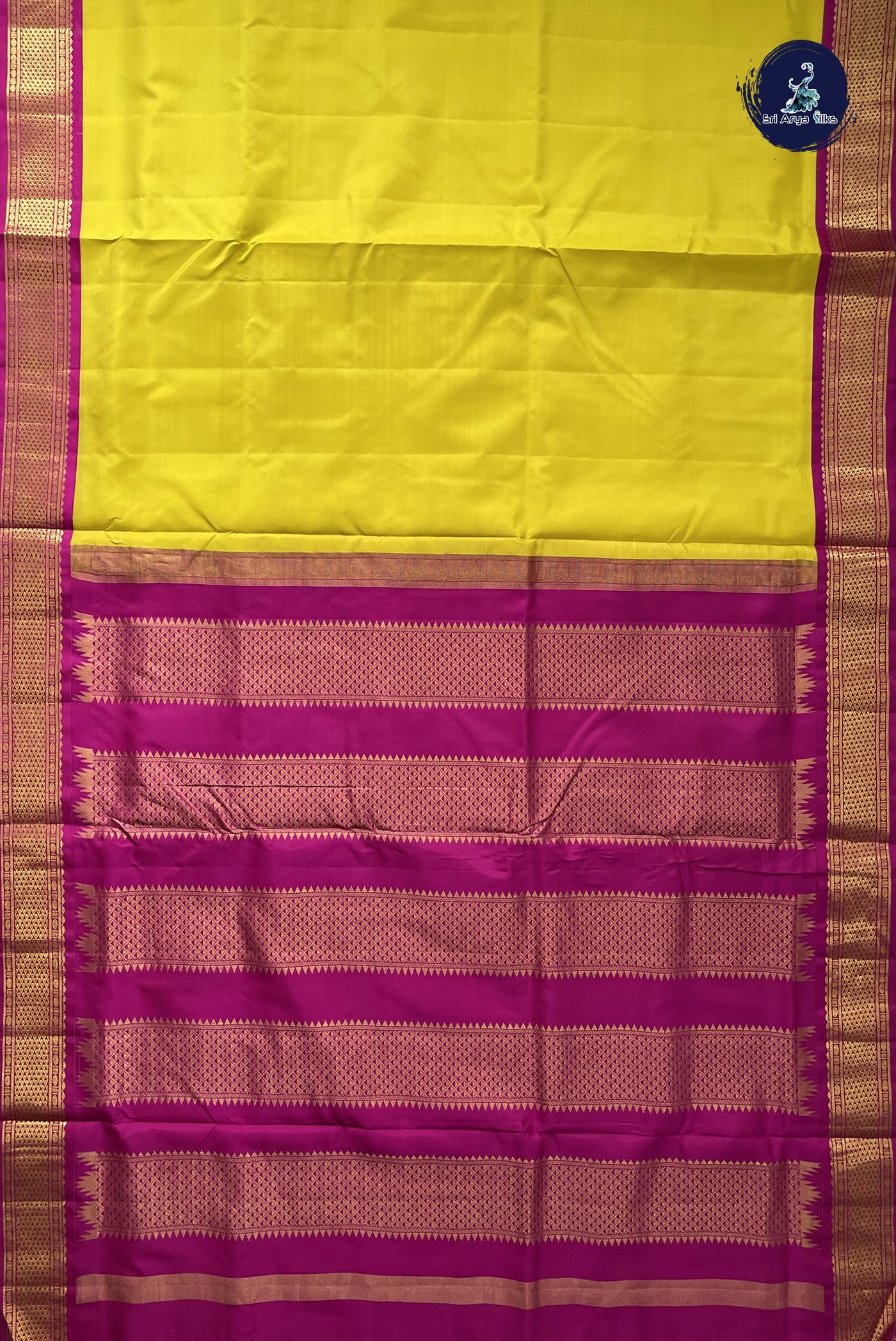 Lemon Yellow Madisar 10 Yards Silk Saree With Plain Pattern