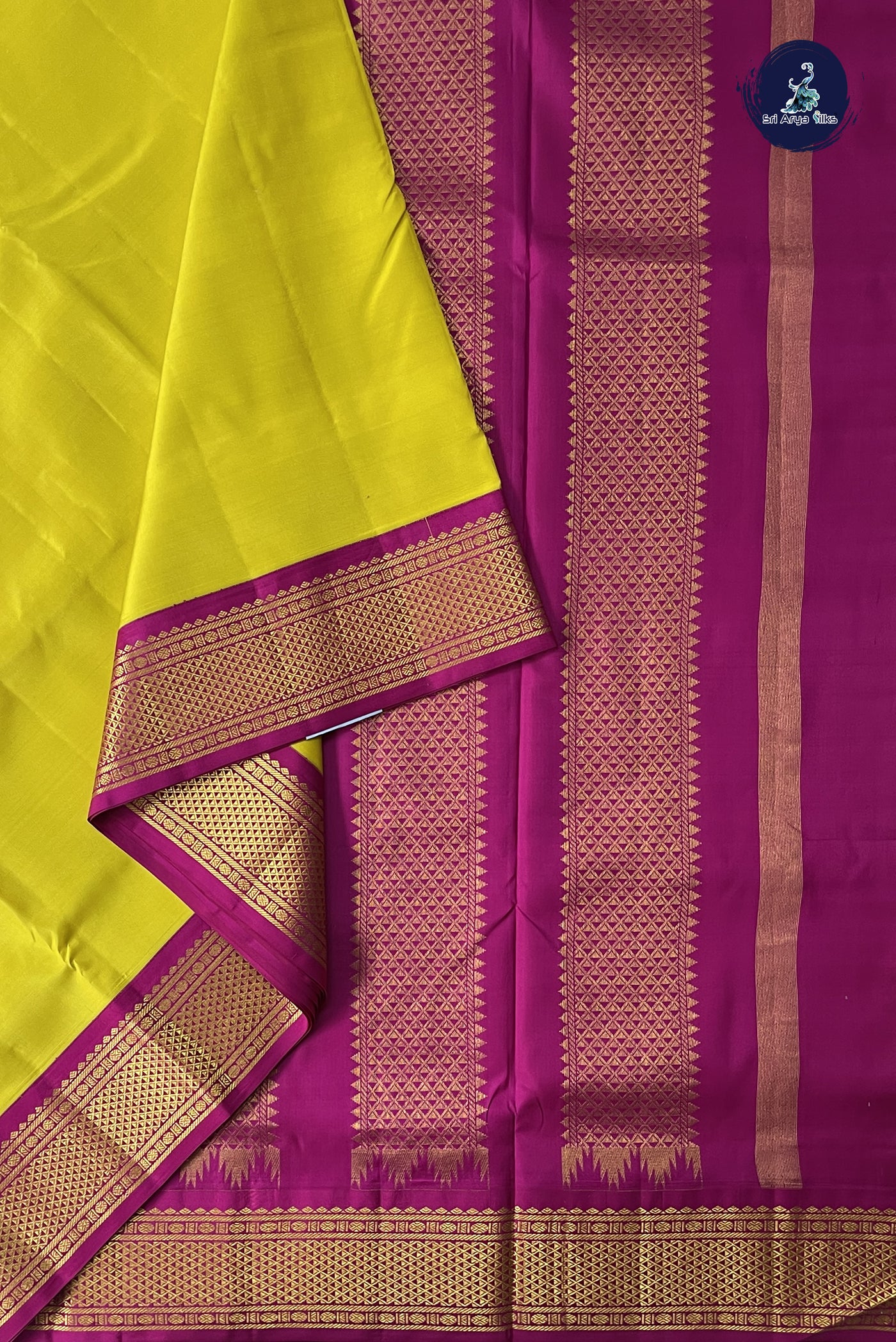 Lemon Yellow Madisar 10 Yards Silk Saree With Plain Pattern