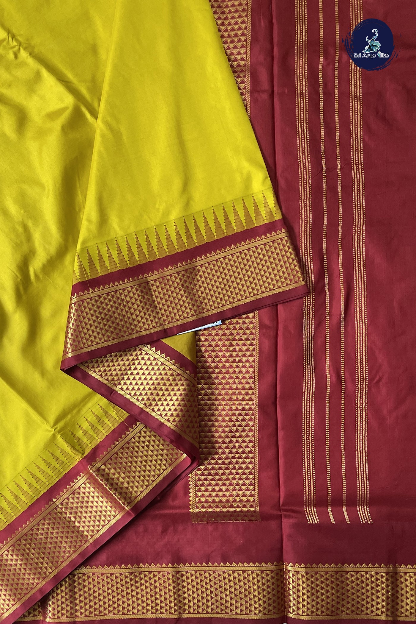 Yellow Madisar 10 Yards Silk Saree With Plain Pattern