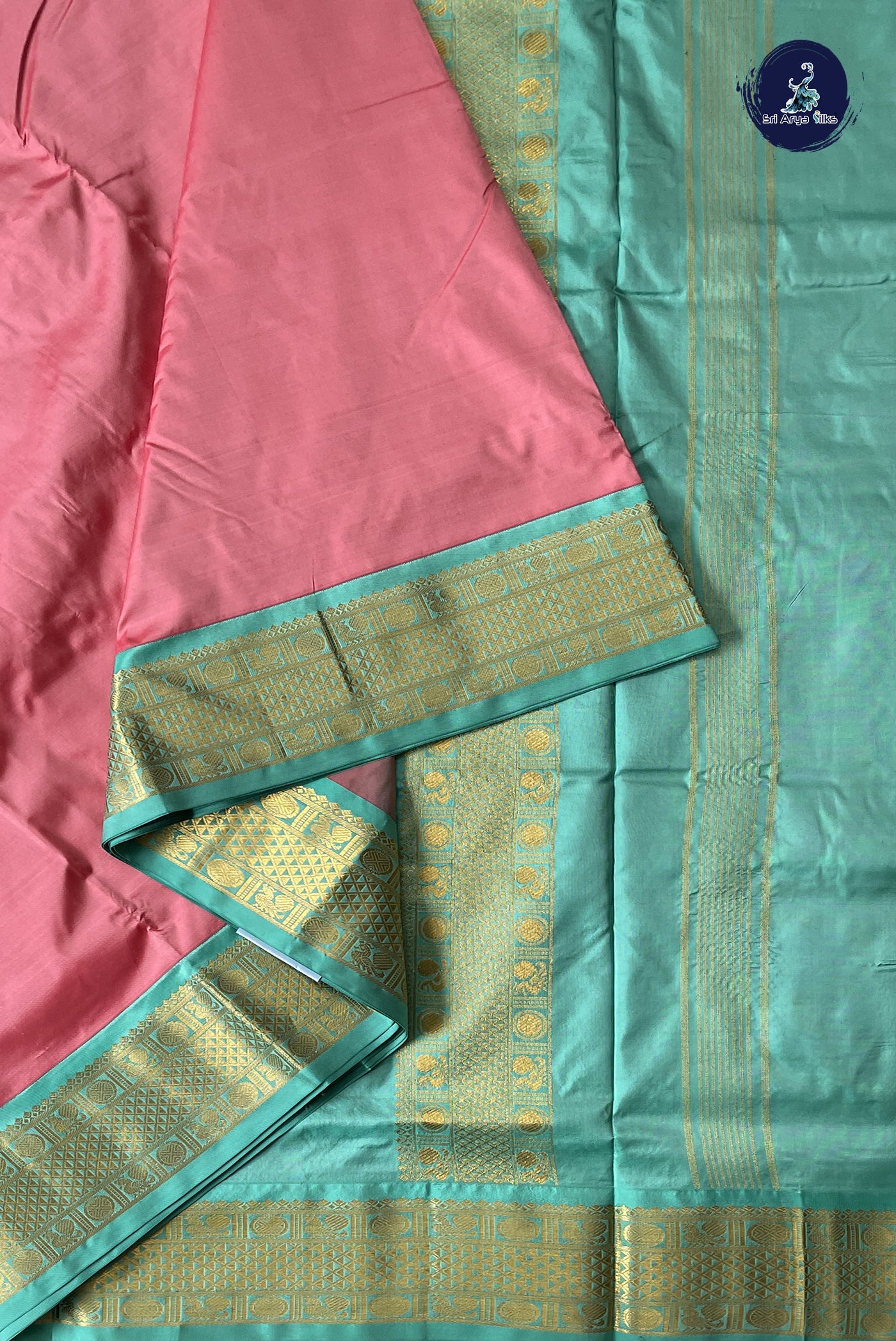 Light Pink Madisar 10 Yards Silk Saree With Plain Pattern