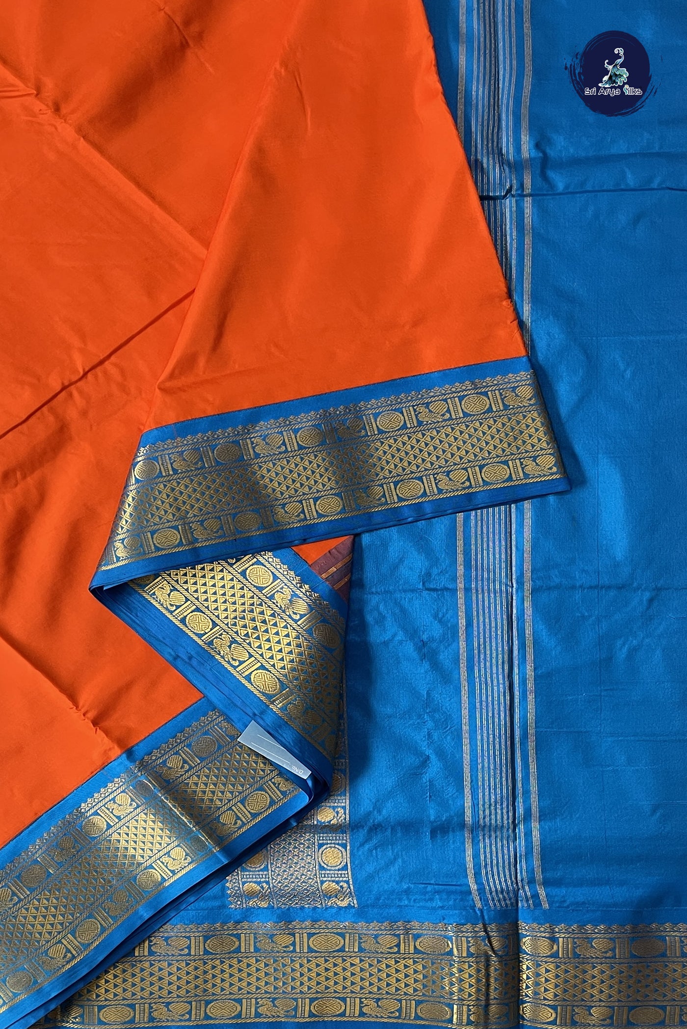 Orange Madisar 10 Yards Silk Saree With Plain Pattern