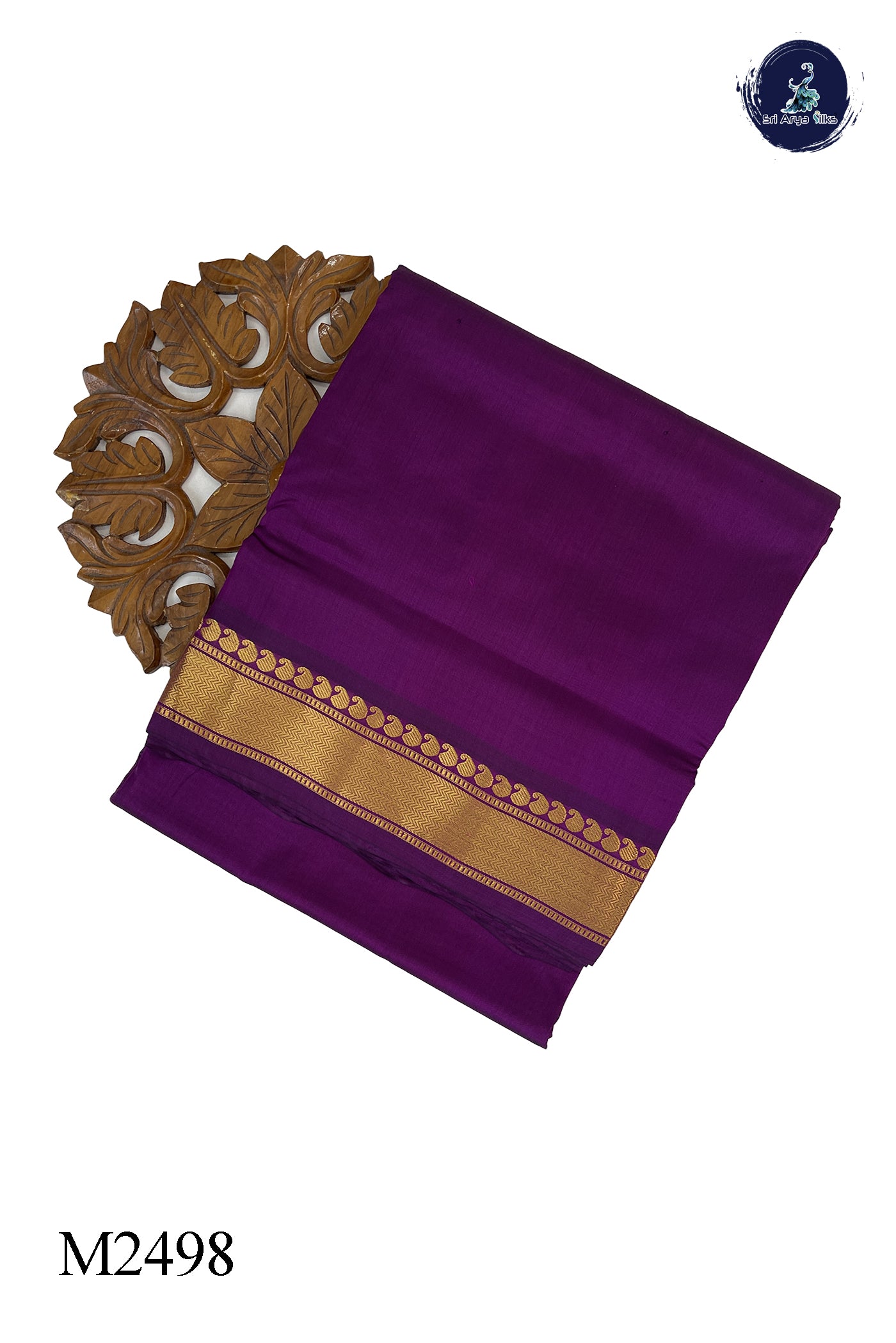 Magenta Madisar 10 Yards Silk Saree With Plain Pattern