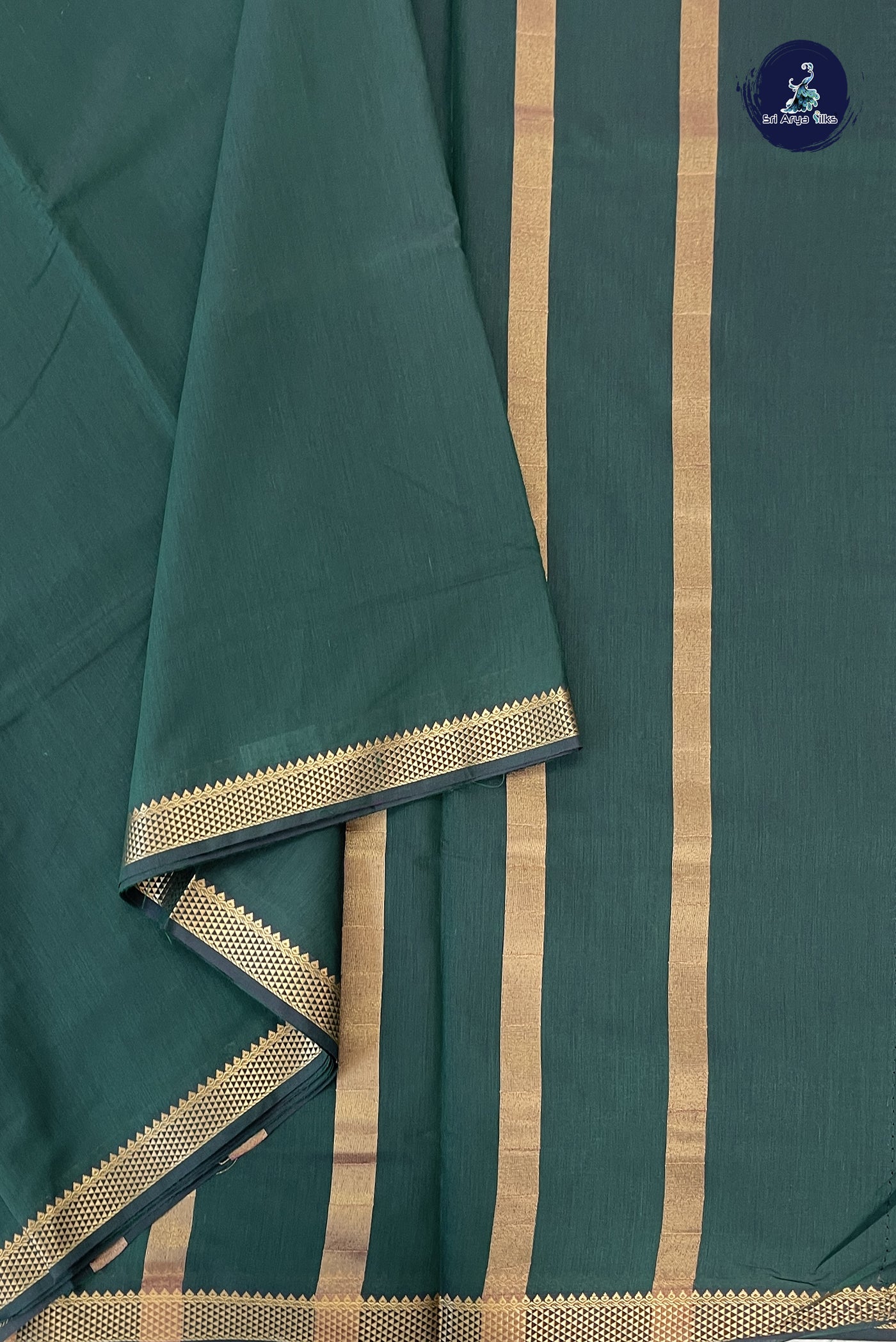 Bottle Green Madisar Semi Silk Cotton Saree With Plain Pattern