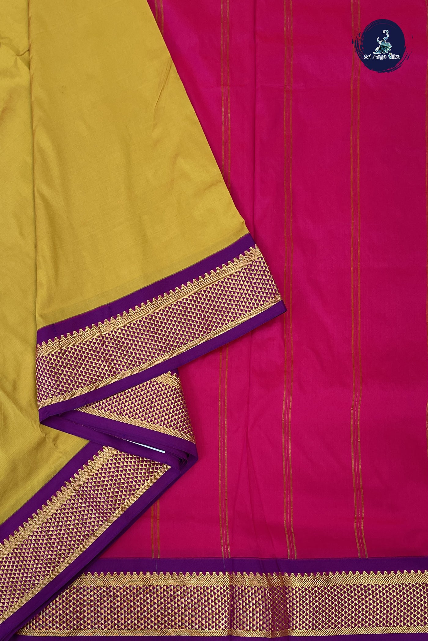 Paasiparupu Green Madisar Semi Silk Saree With Plain Pattern