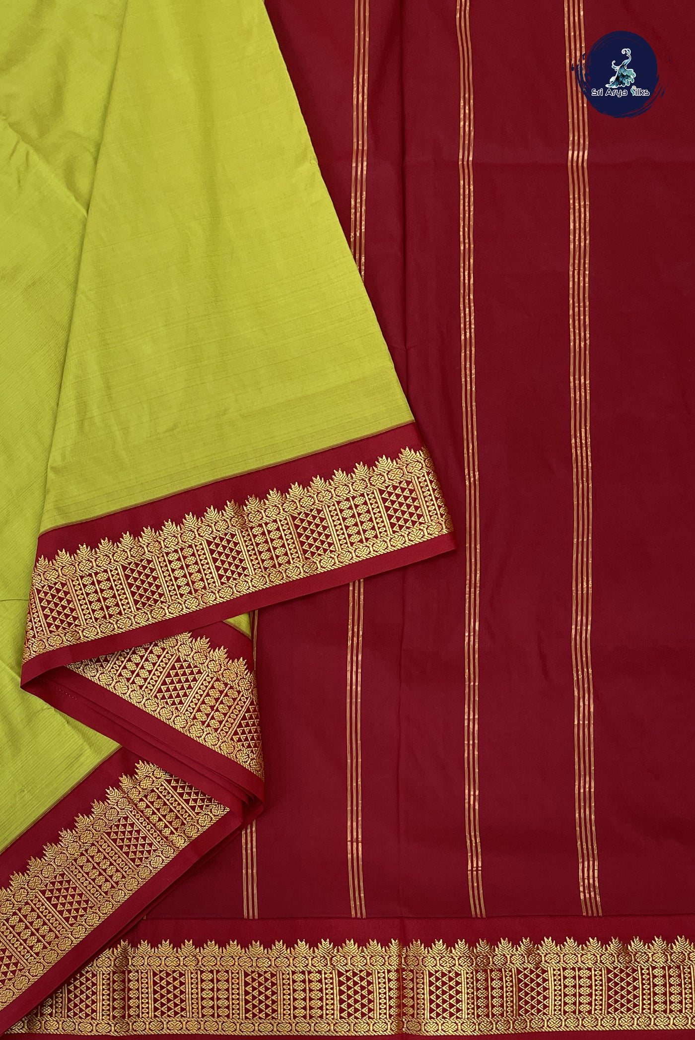 Paasiparupu Green Madisar Semi Silk Saree With Plain Pattern