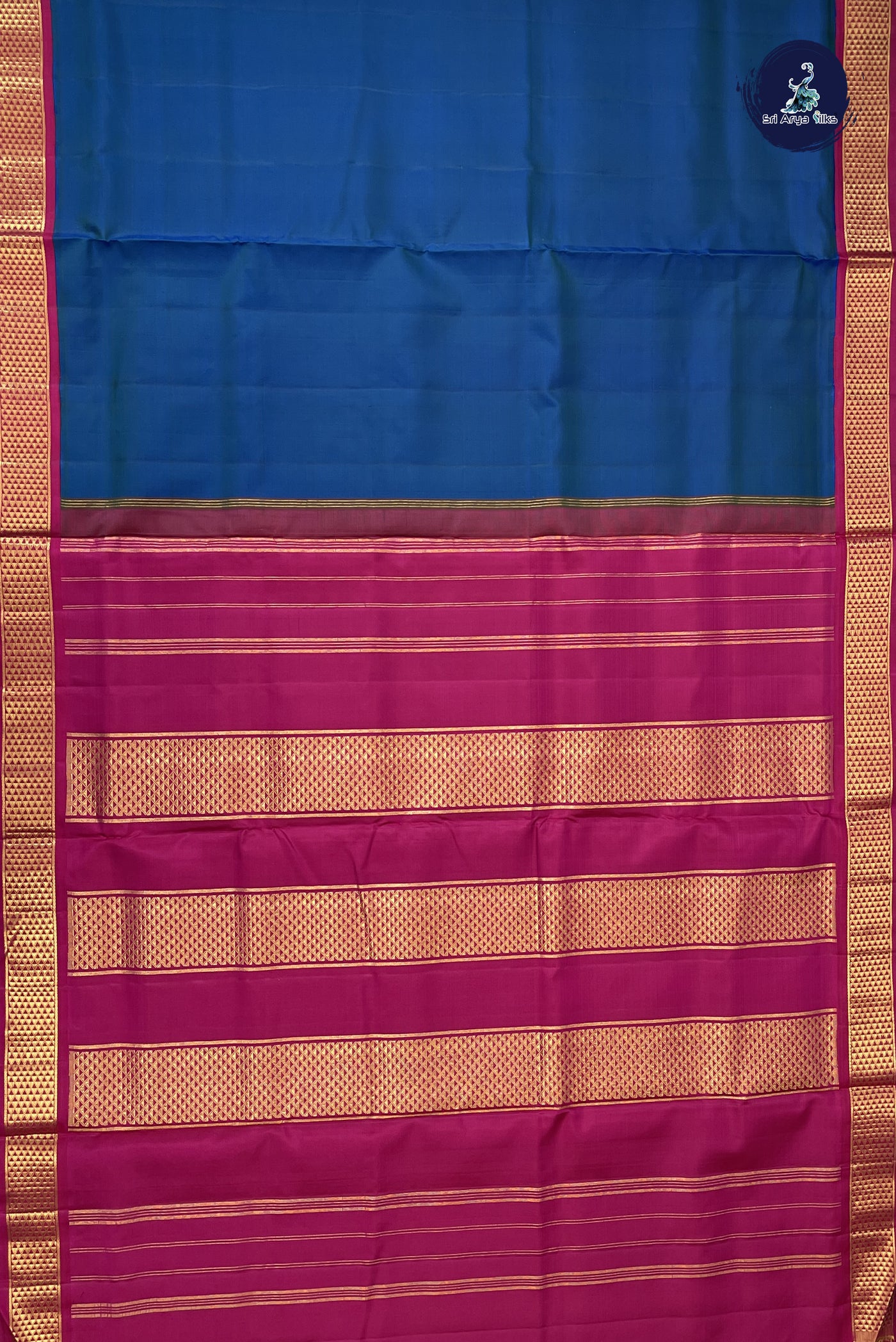 Dual Tone Blue Madisar 10 Yards Silk Saree With Plain Pattern