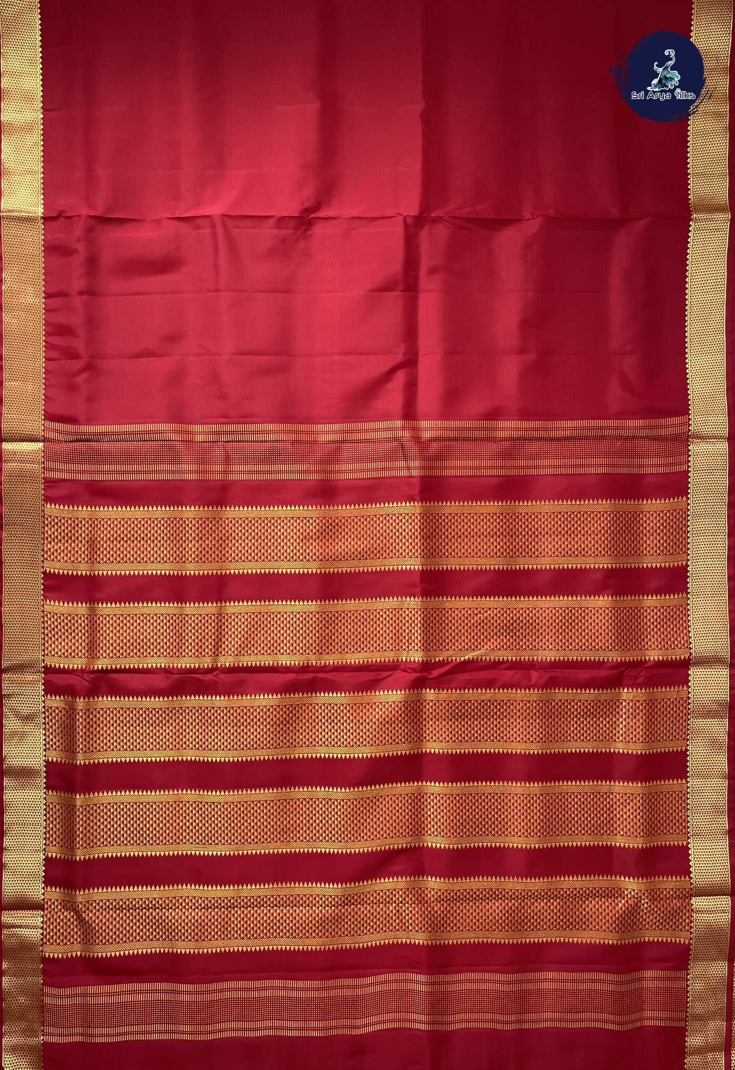 Maroon Madisar 10 Yards Silk Saree With Plain Pattern