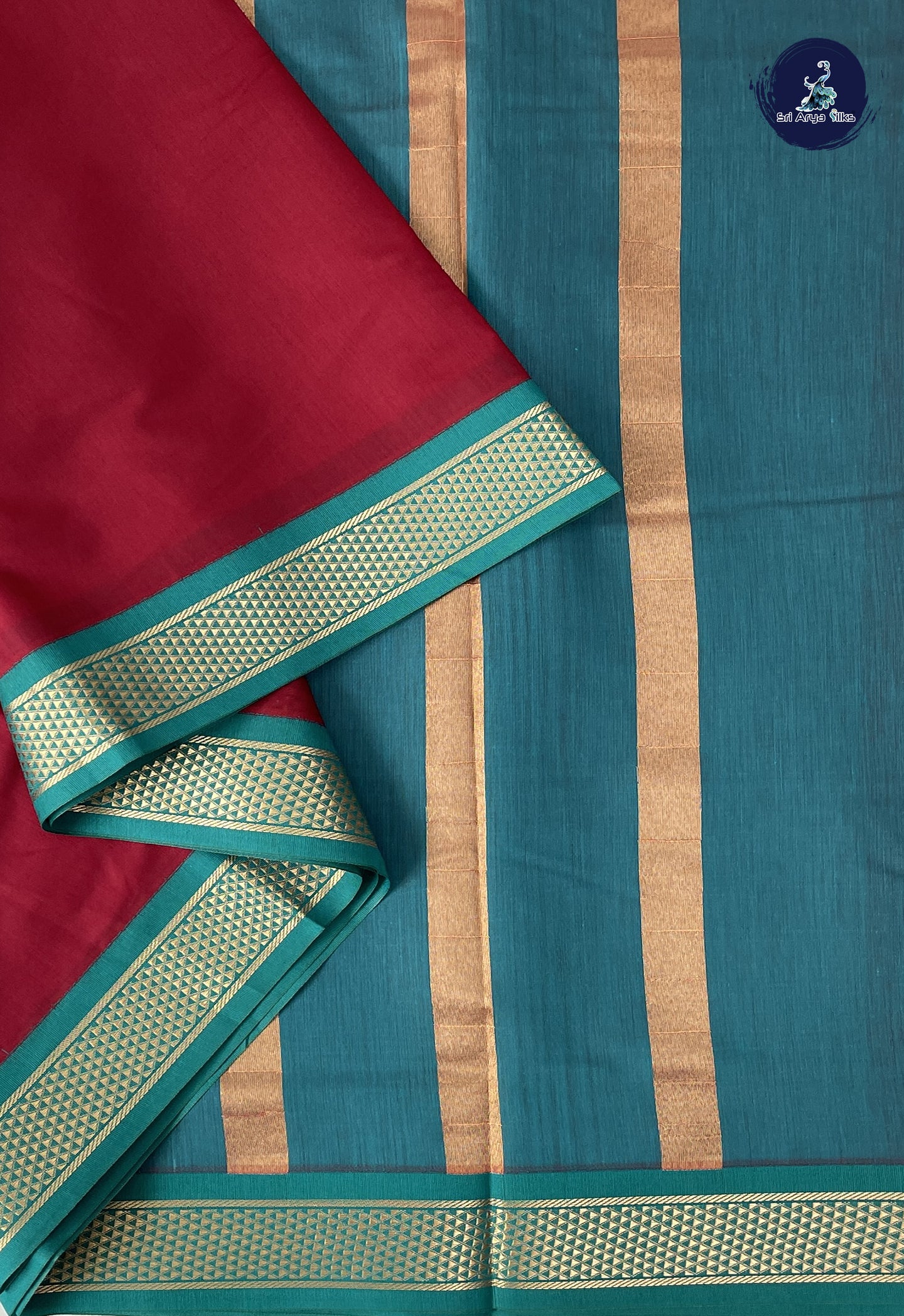Maroon Madisar Semi Silk Cotton Saree With Plain Pattern