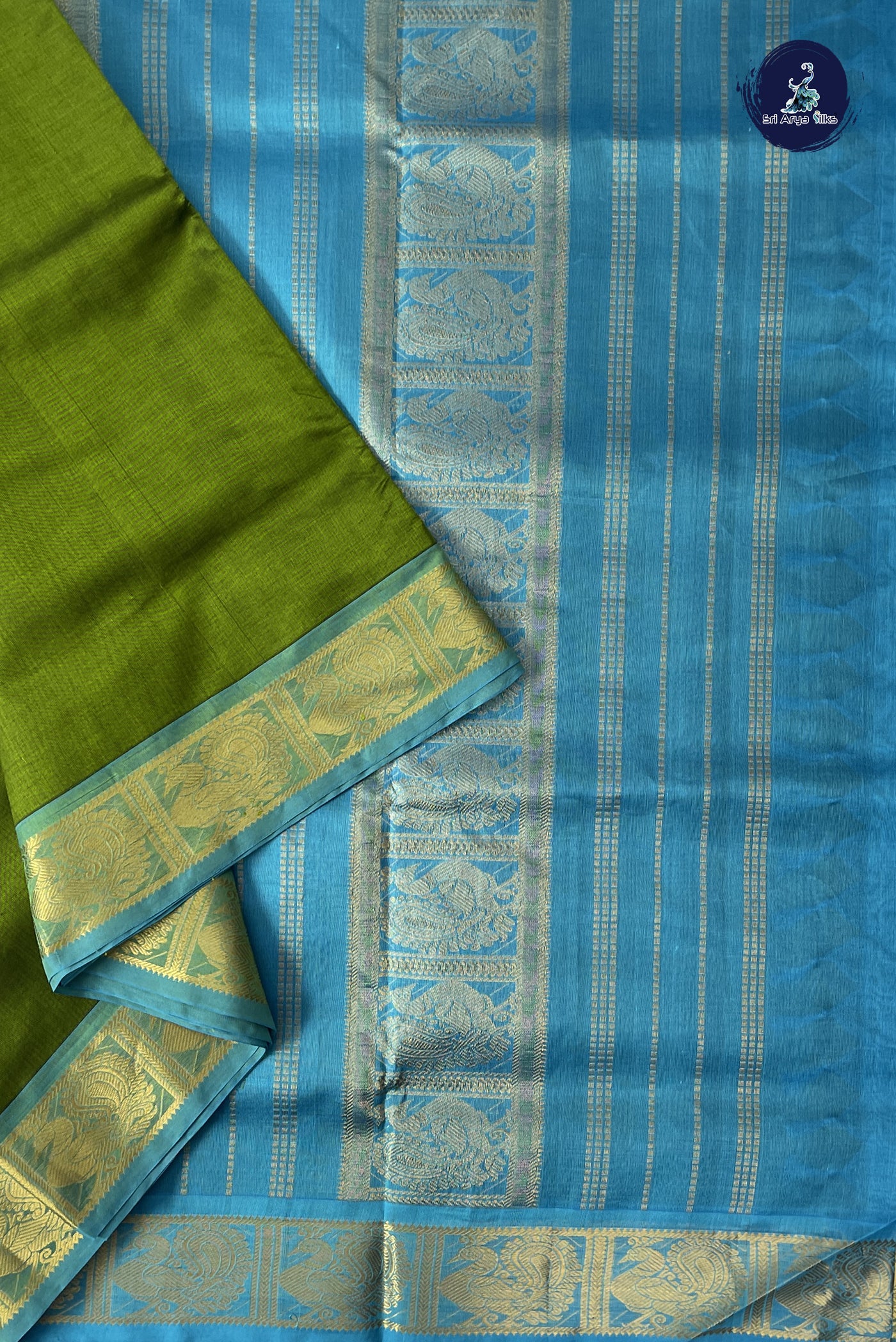 Mehendi Green 10 Yards Silk Cotton Saree With Plain Pattern