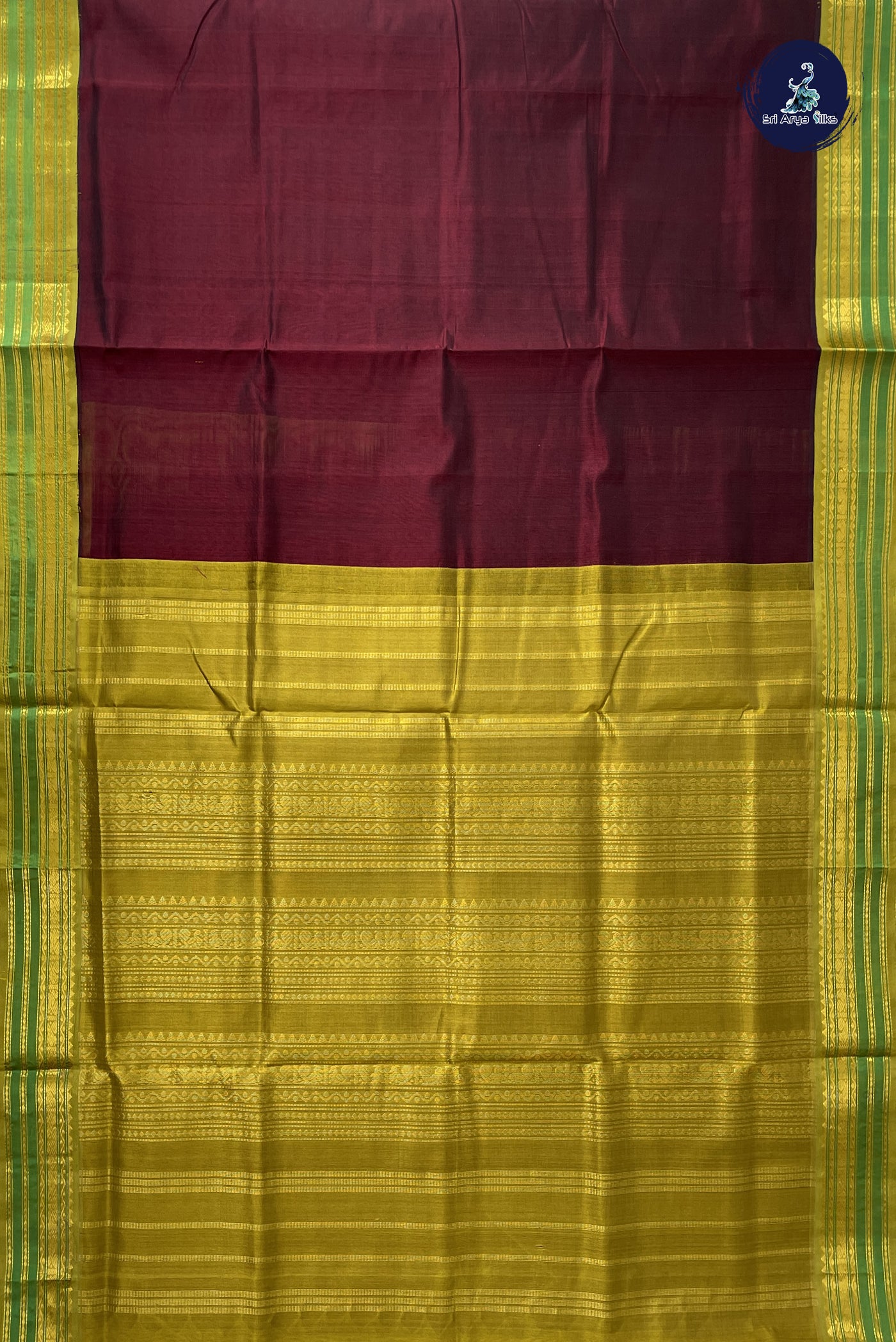 Dual Tone Maroon 10 Yards Silk Cotton Saree With Plain Pattern