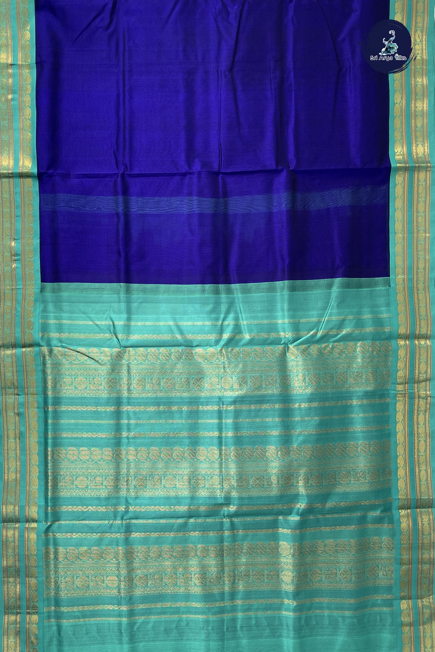 Royal Blue 10 Yards Silk Cotton Saree With Plain Pattern
