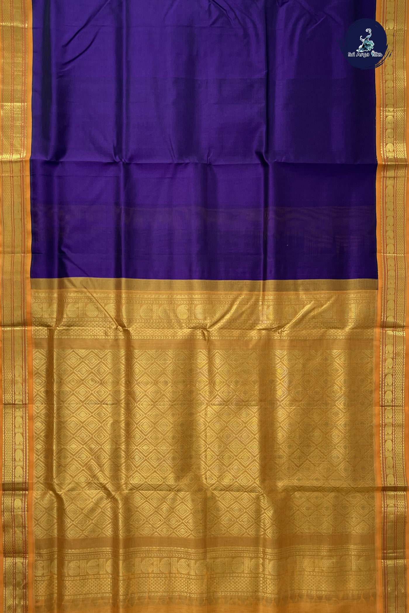 Jamun 10 Yards Silk Cotton Saree With Plain Pattern