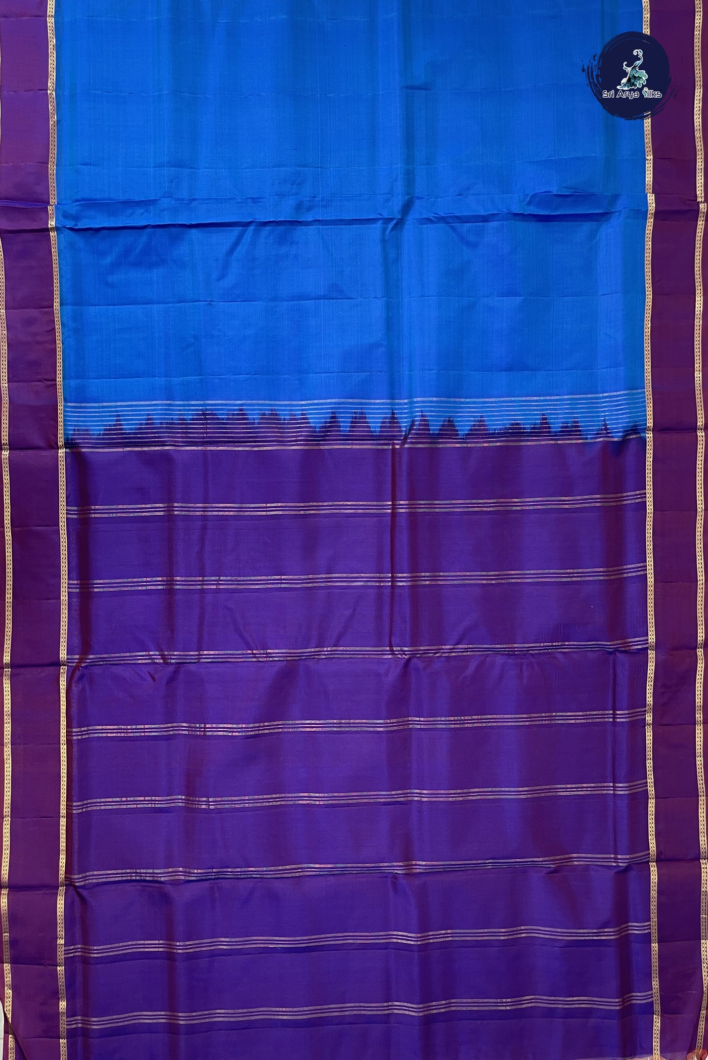 Blue Madisar 10 Yards Silk Saree With Plain Pattern