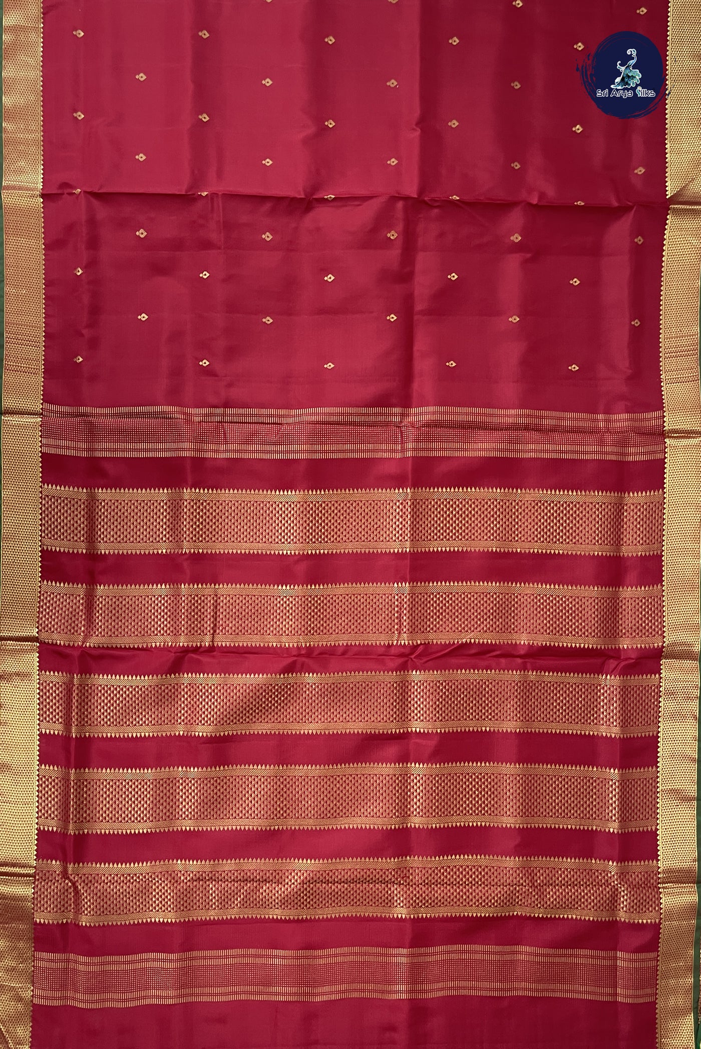 Maroon Madisar 10 Yards Silk Saree With Zari Buttas Pattern