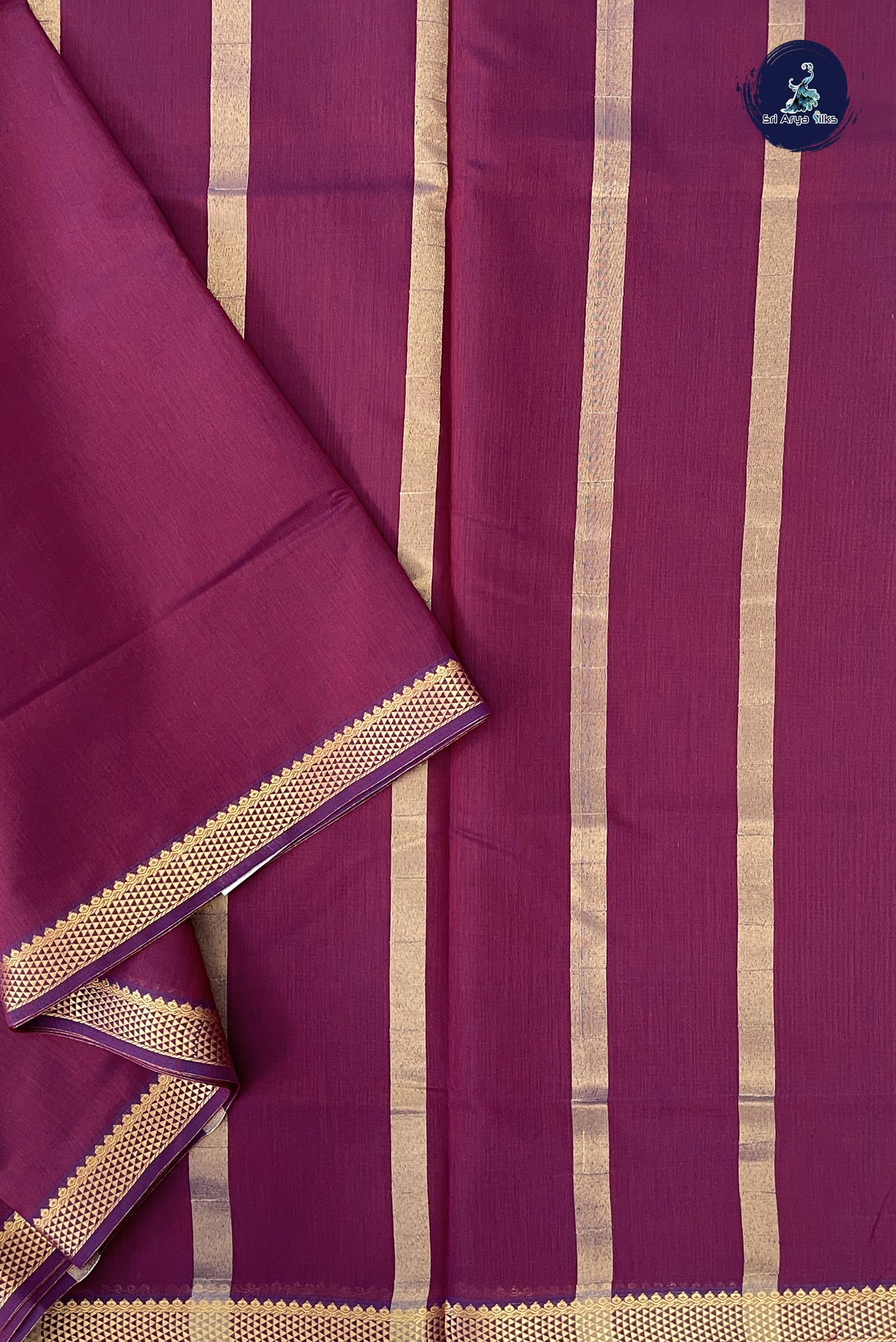 Dual Tone Maroon Madisar Semi Silk Cotton Saree With Plain Pattern