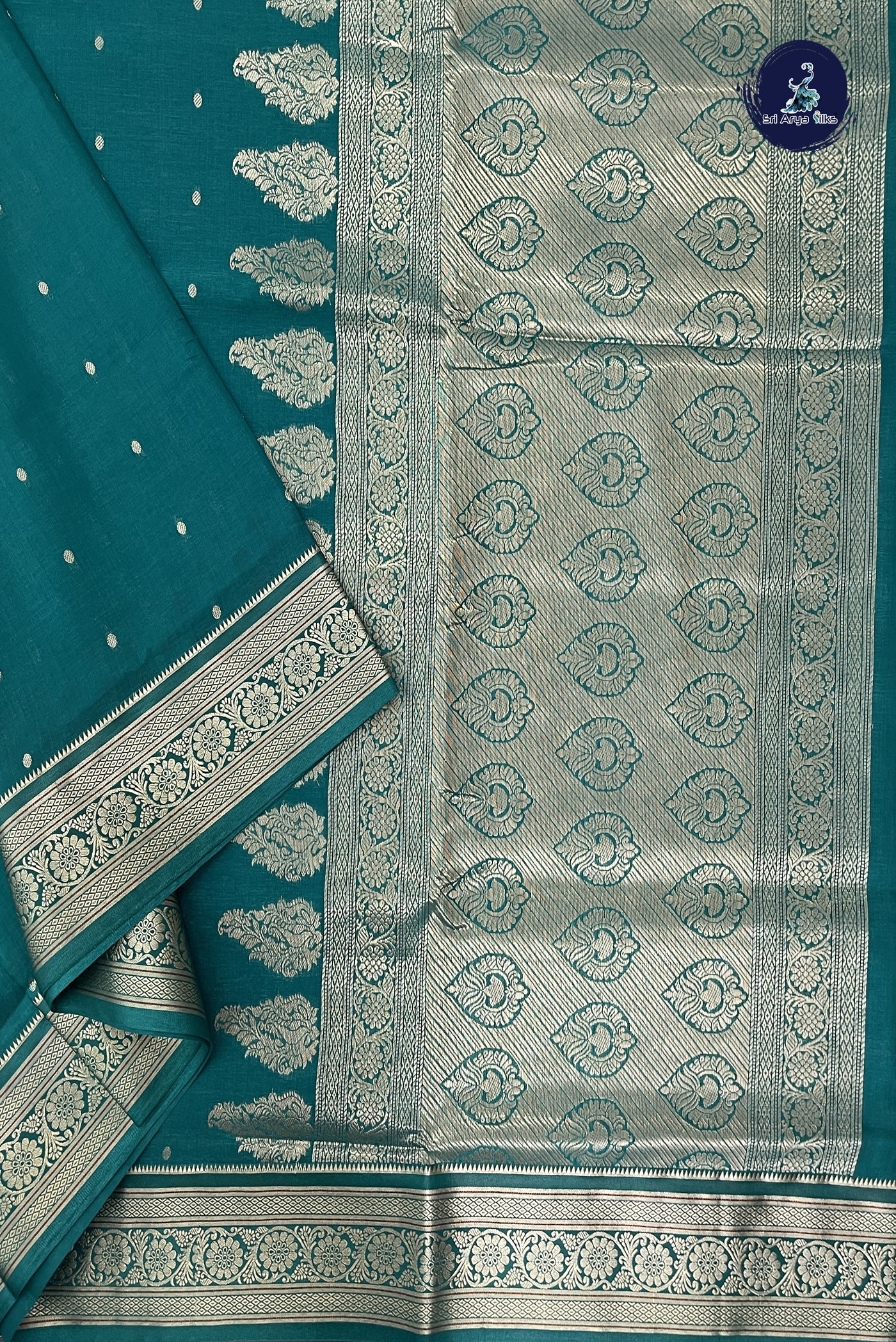 Green 9 Yards Semi Silk With Zari Buttas Pattern