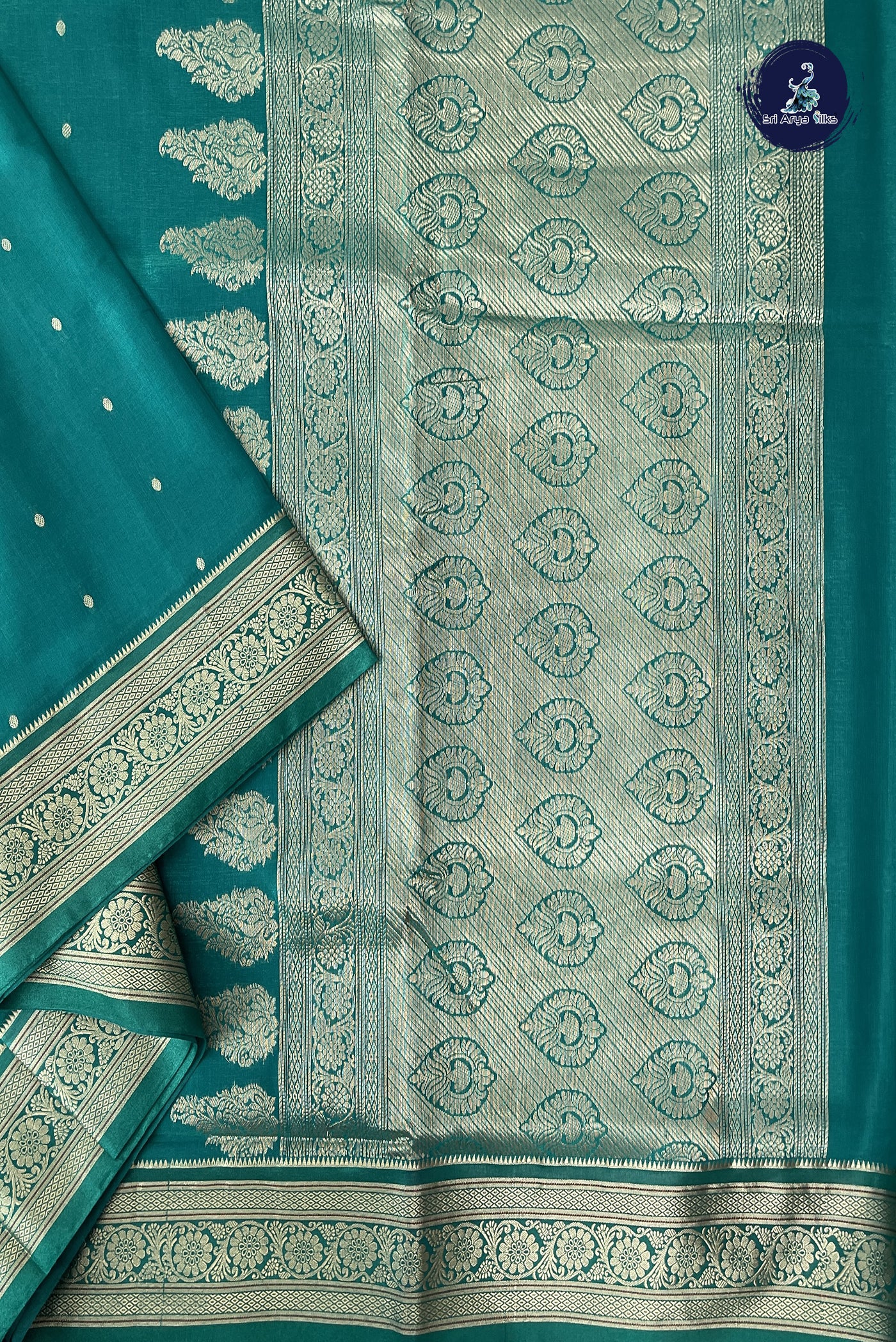 Green 9 Yards Semi Silk With Zari Buttas Pattern