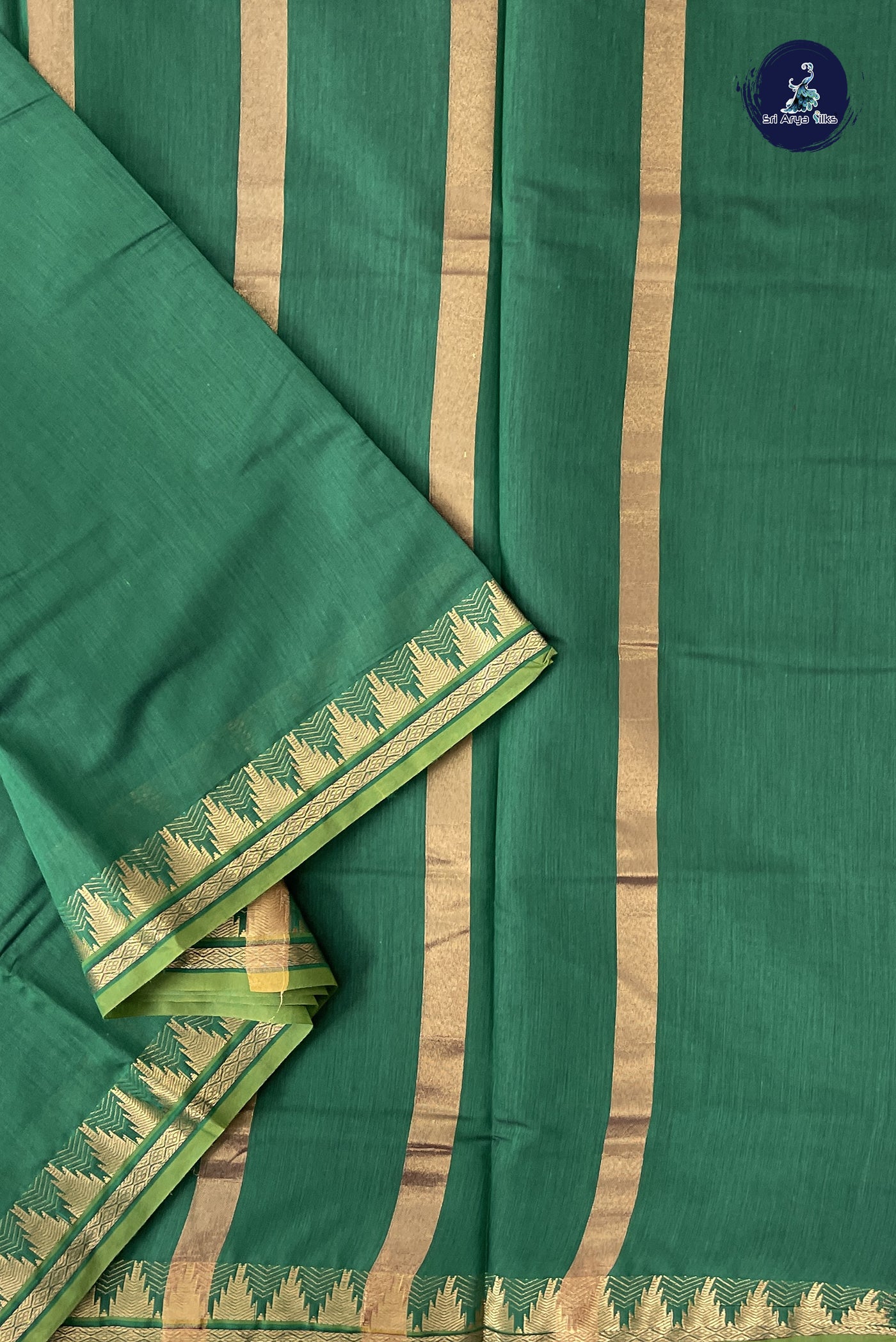 Dark Green Madisar Semi Silk Cotton Saree With Plain Pattern