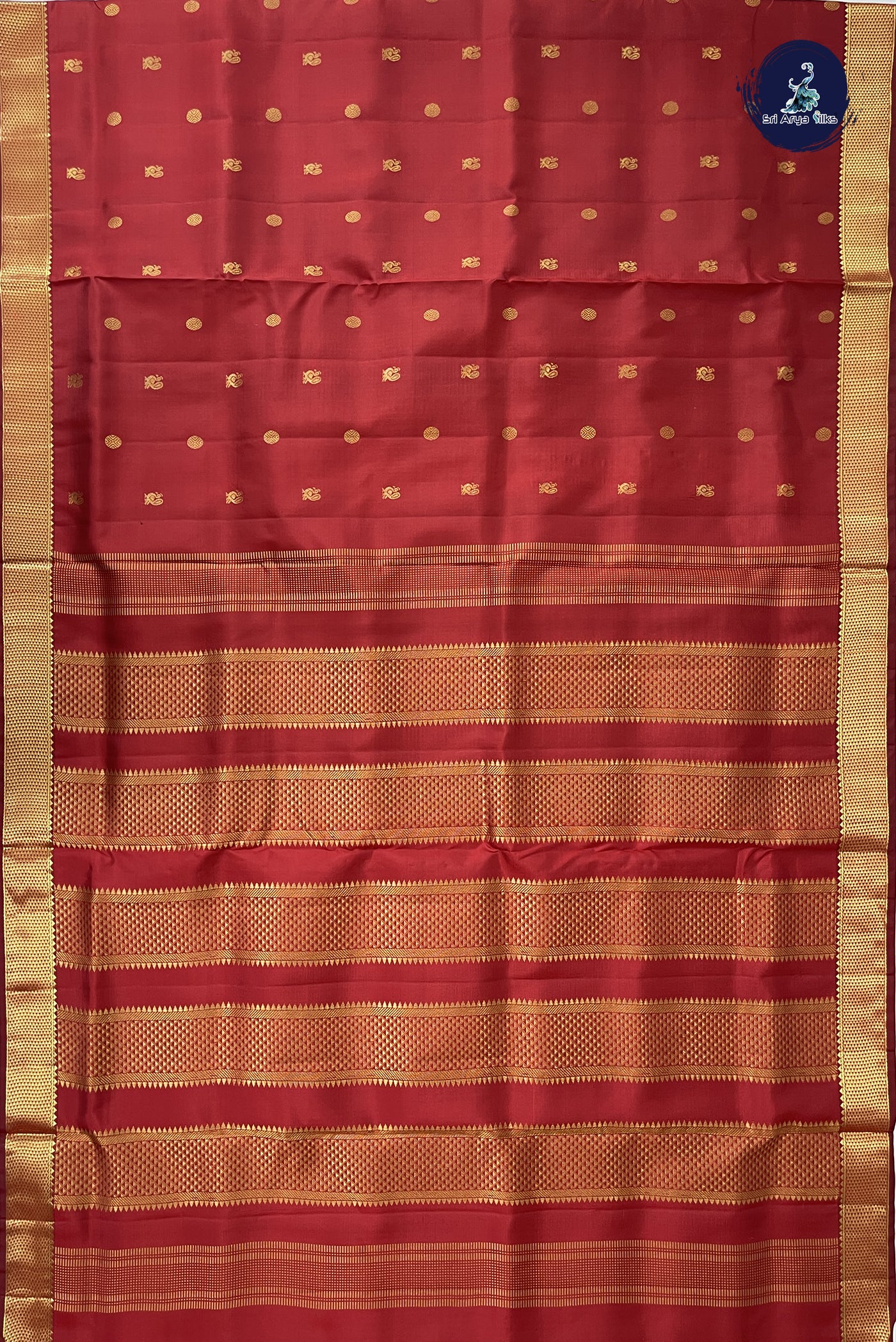 Maroon Madisar 10 Yards Silk Saree With Zari Buttas Pattern