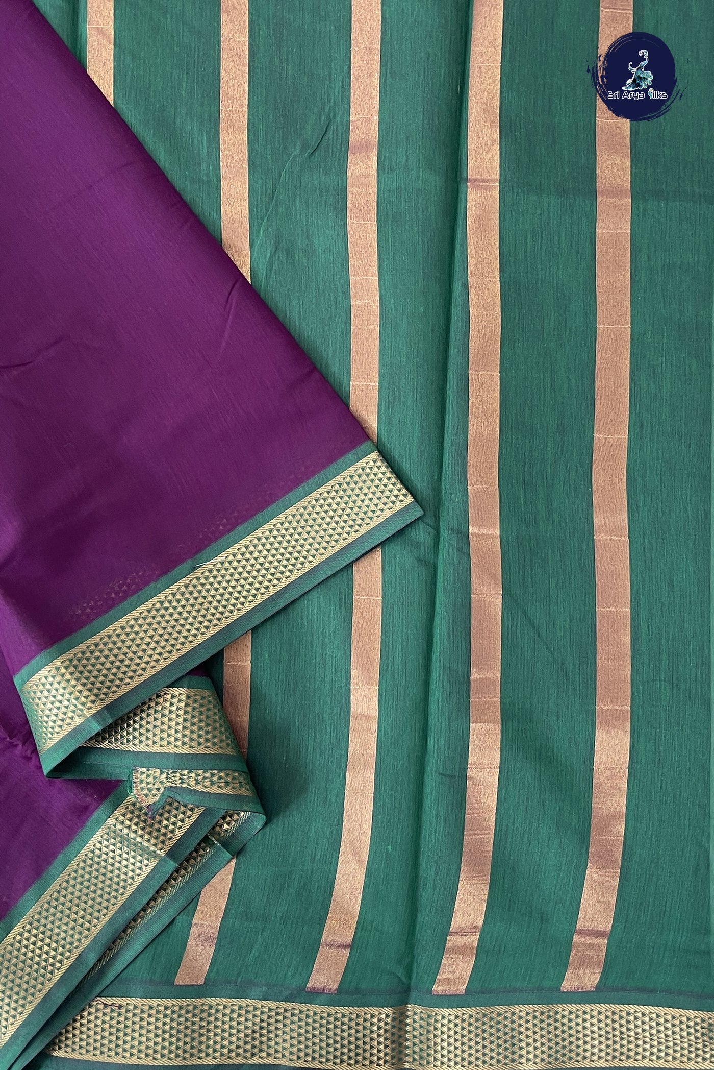 Dark Brinjal Madisar Semi Silk Cotton Saree With Plain Pattern
