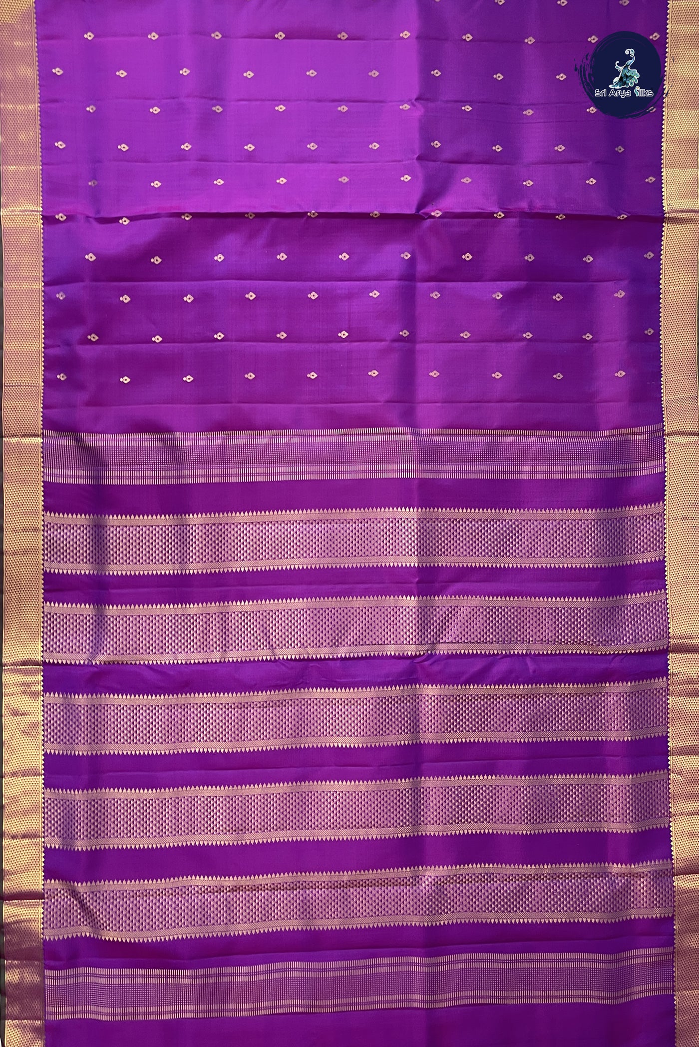 Vadamalli Madisar 10 Yards Silk Saree With Zari Buttas Pattern