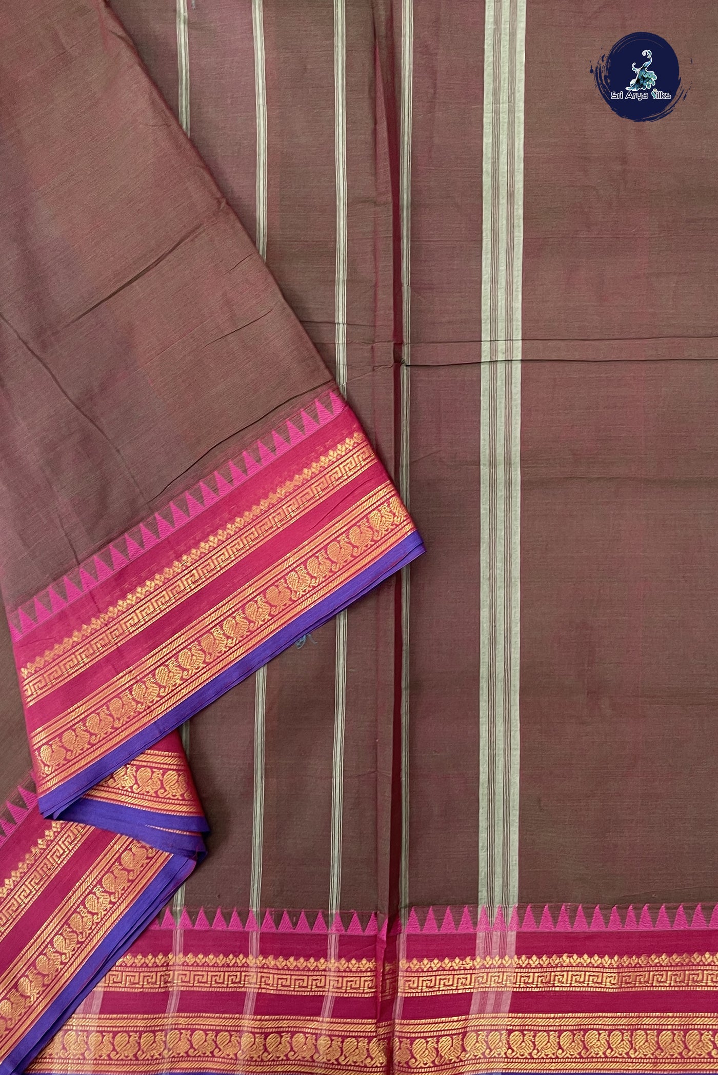 Manthulir 10 Yards Madisar Cotton Saree With Plain Pattern
