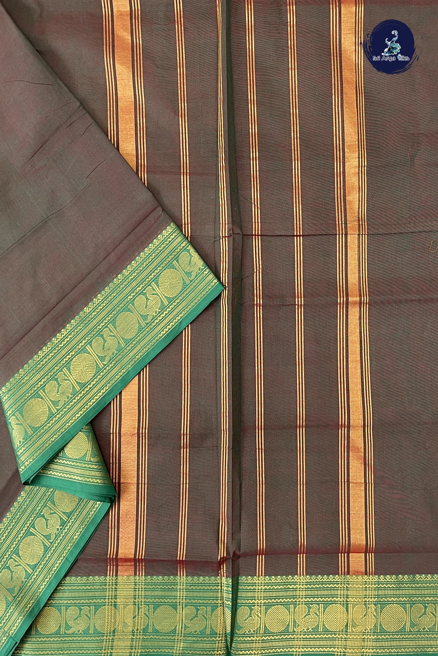 Manthulir 10 Yards Madisar Cotton Saree With Plain Pattern