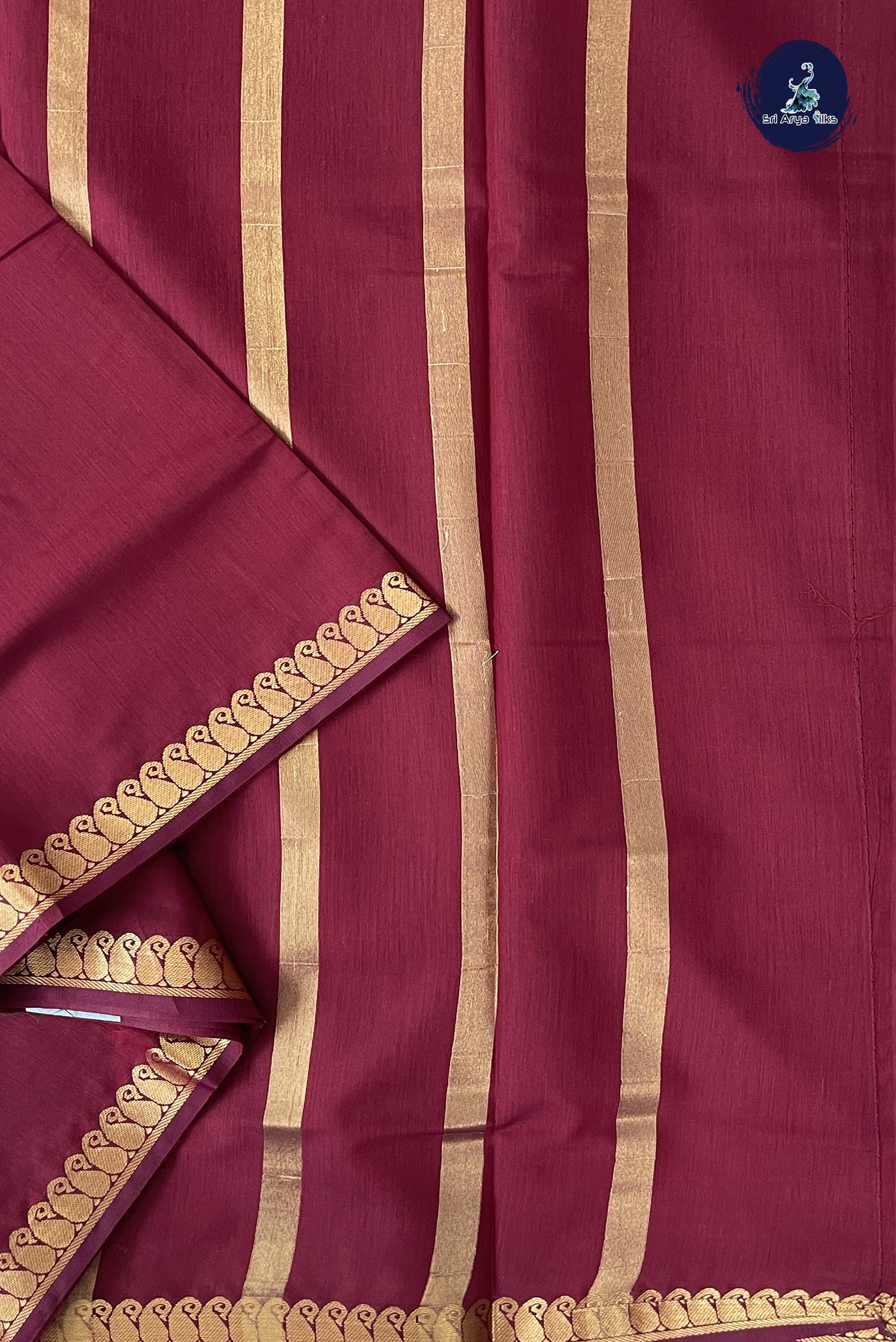 Arakku Madisar Semi Silk Cotton Saree With Plain Pattern