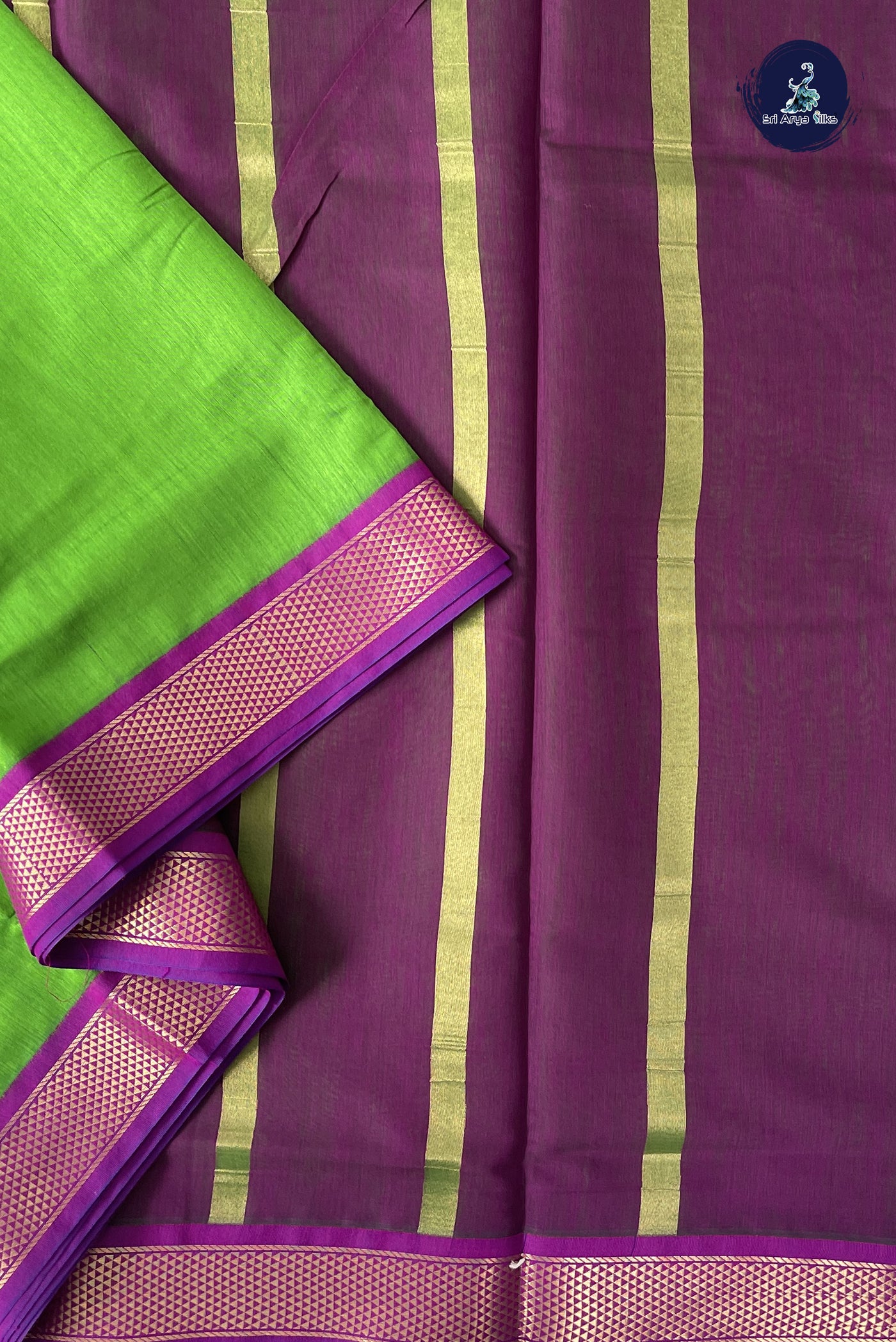 Green Madisar Semi Silk Cotton Saree With Plain Pattern
