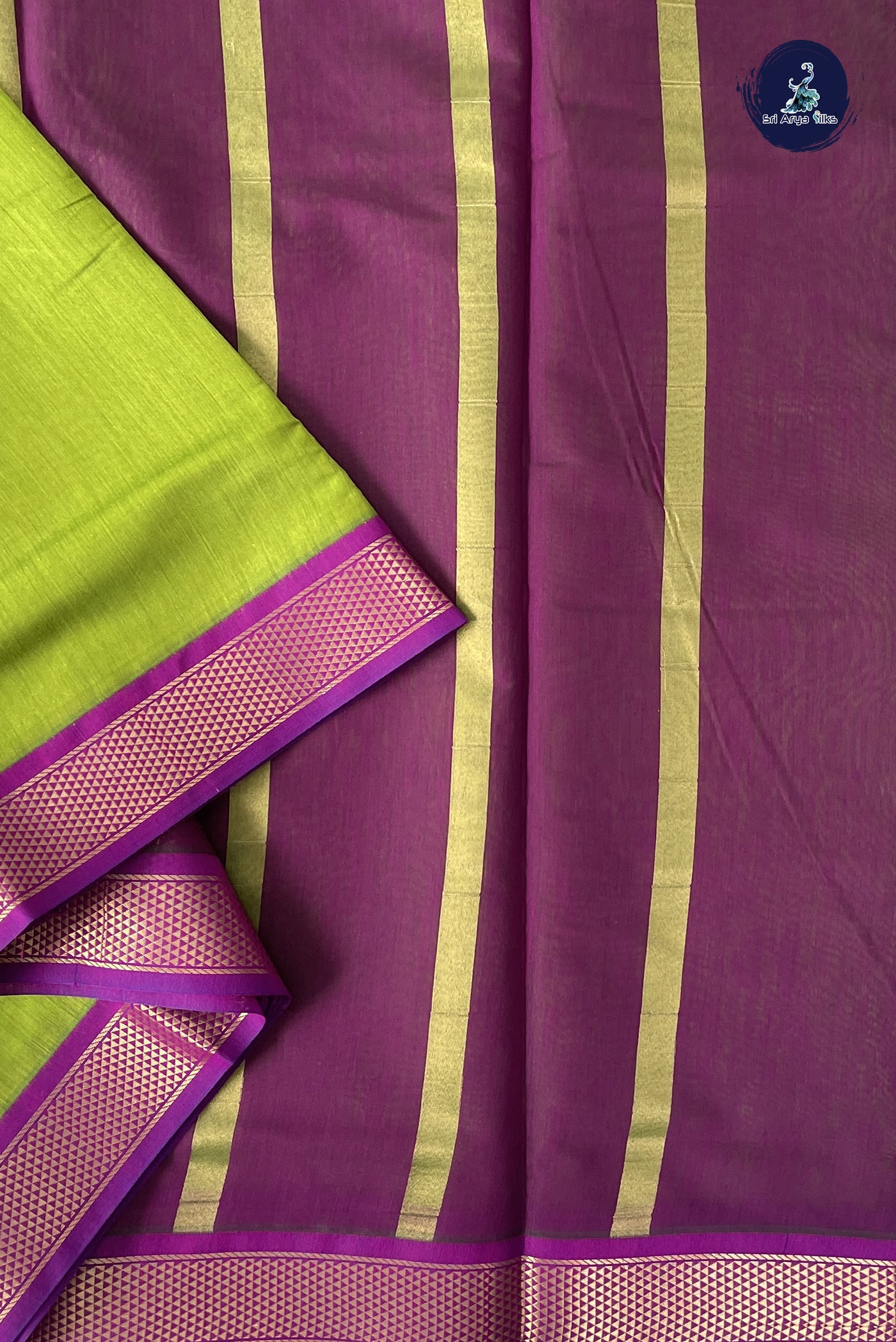 Green Madisar Semi Silk Cotton Saree With Plain Pattern