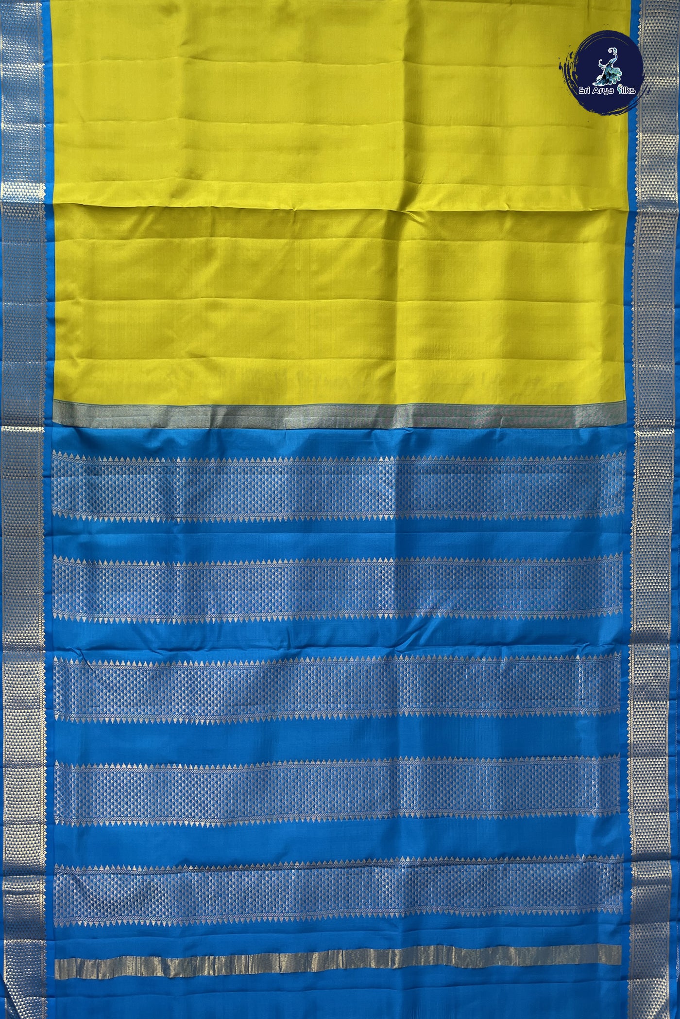 Lemon Yellow Madisar 10 Yards Silk Saree With Plain Pattern