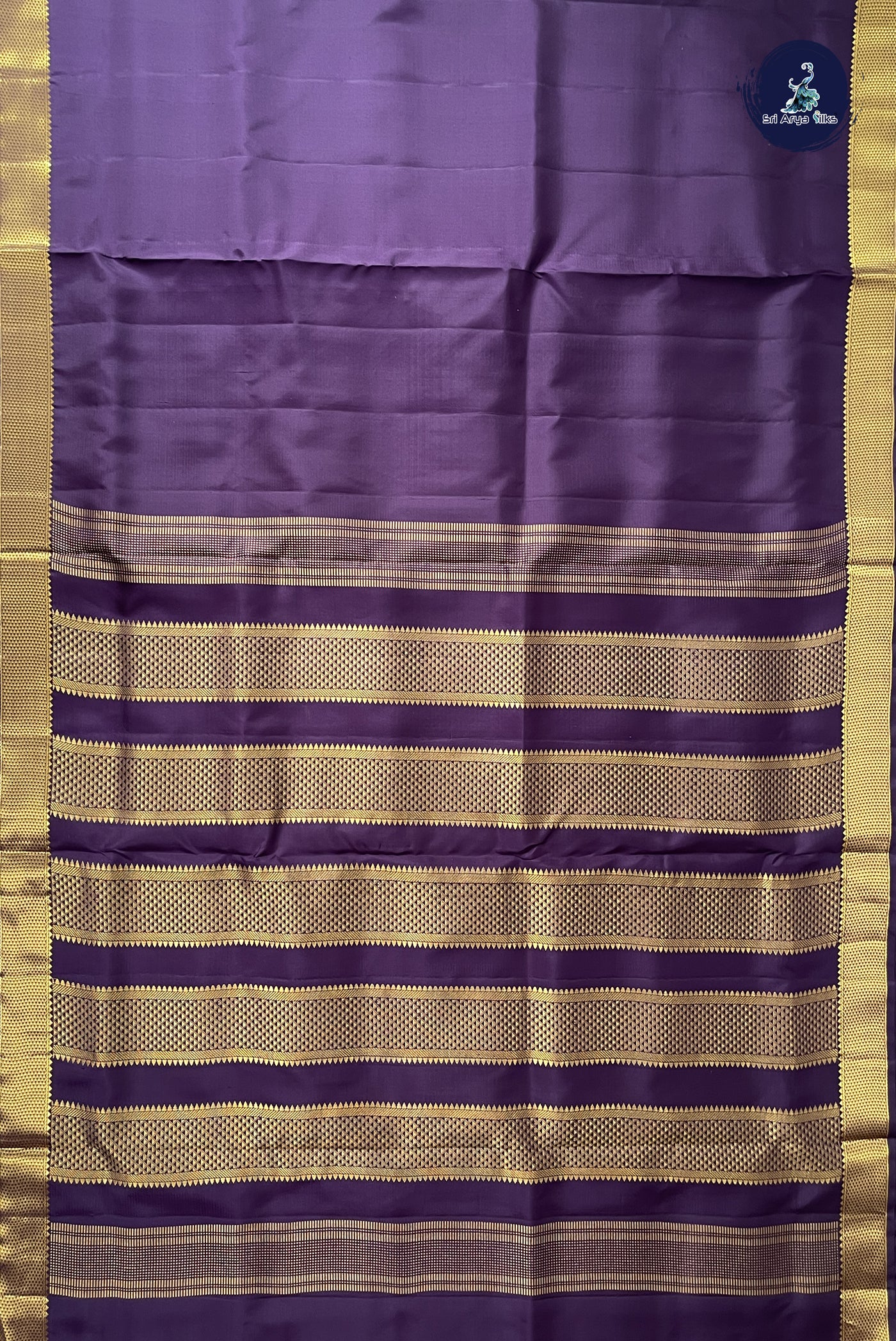 Jamun Madisar 10 Yards Silk Saree With Plain Pattern