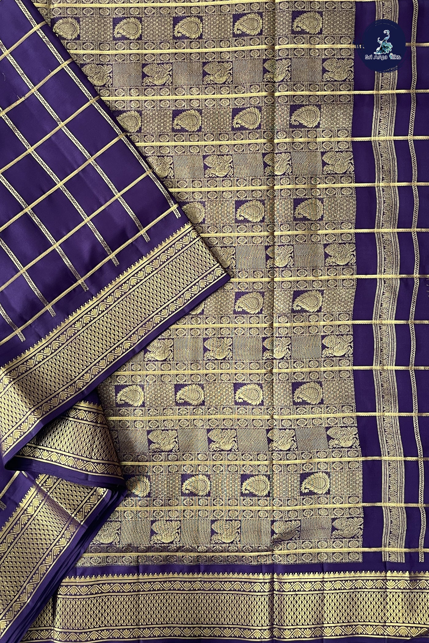 Jamun Madisar 10 Yards Silk Saree With Zari Checked Pattern
