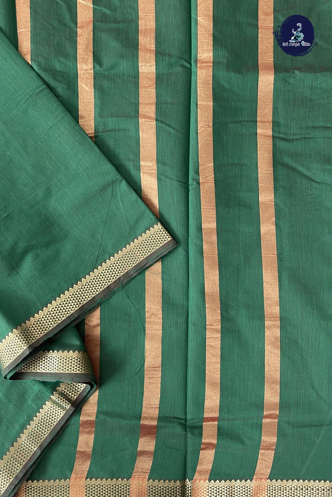Green Madisar Semi Silk Cotton Saree With Plain Pattern