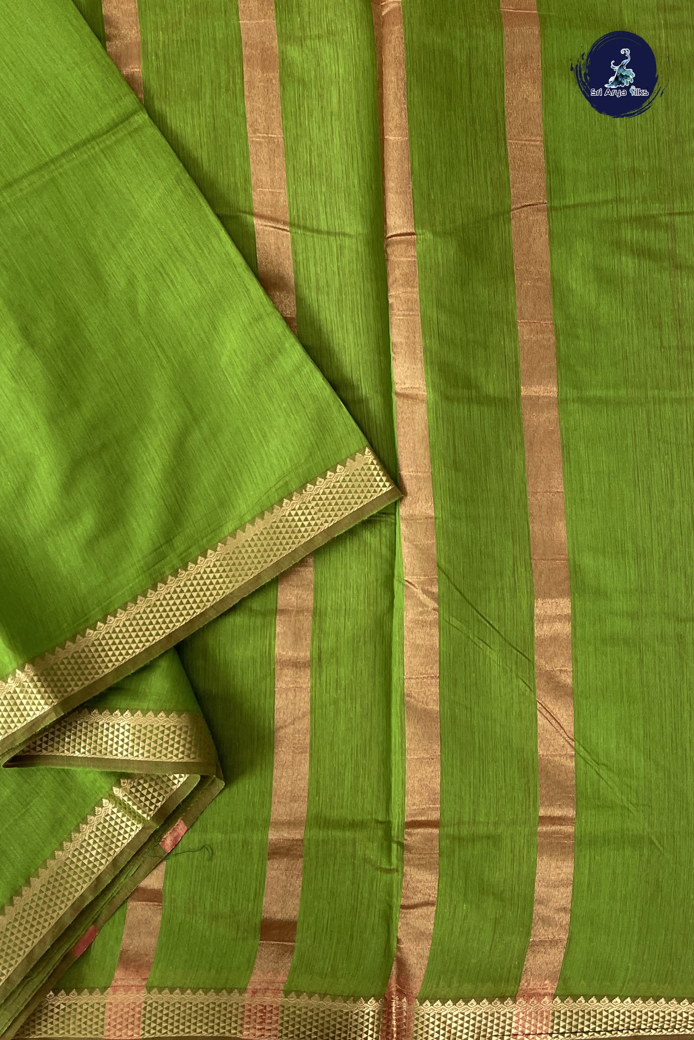 Light Green Madisar Semi Silk Cotton Saree With Plain Pattern