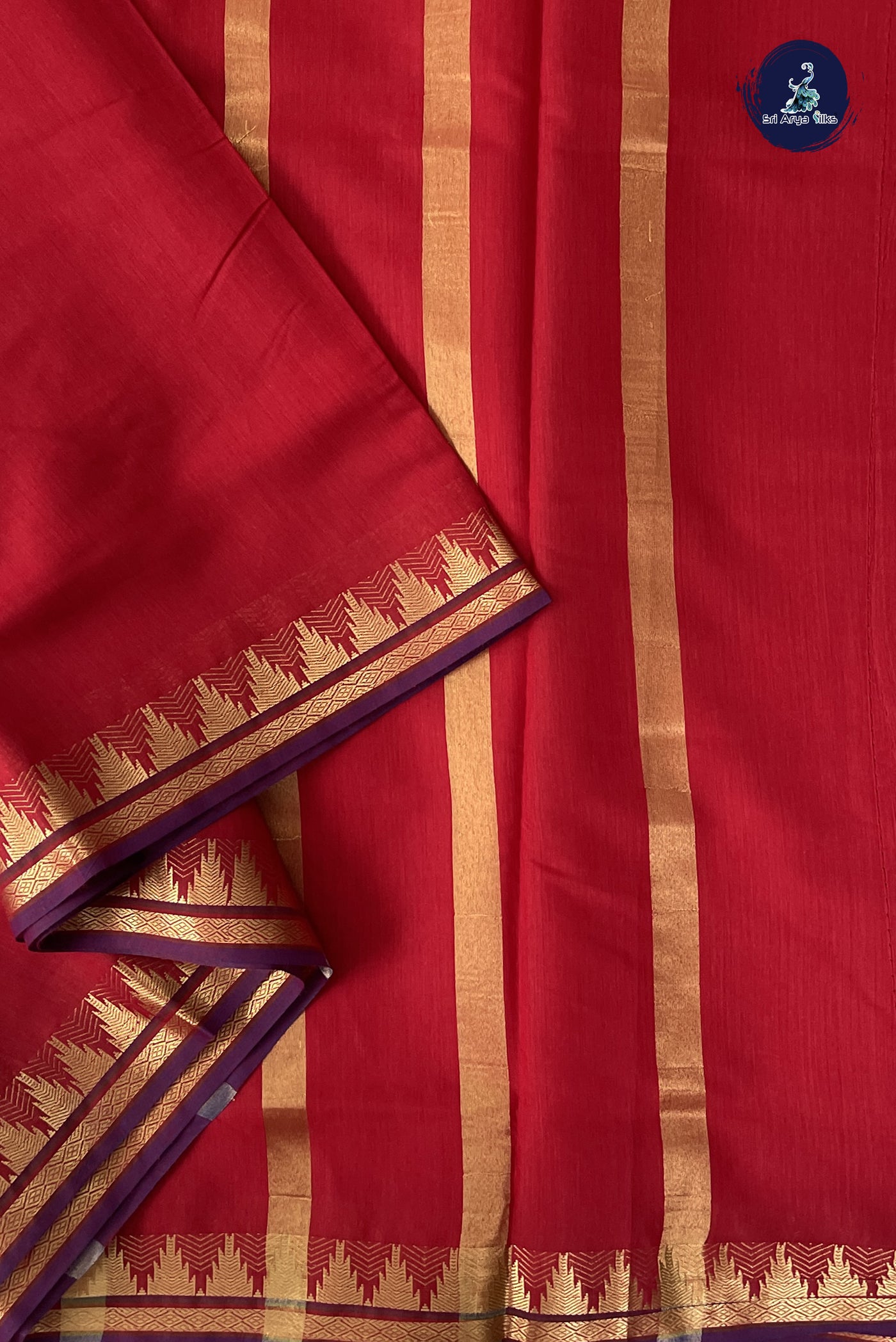 Red Madisar Semi Silk Cotton Saree With Plain Pattern