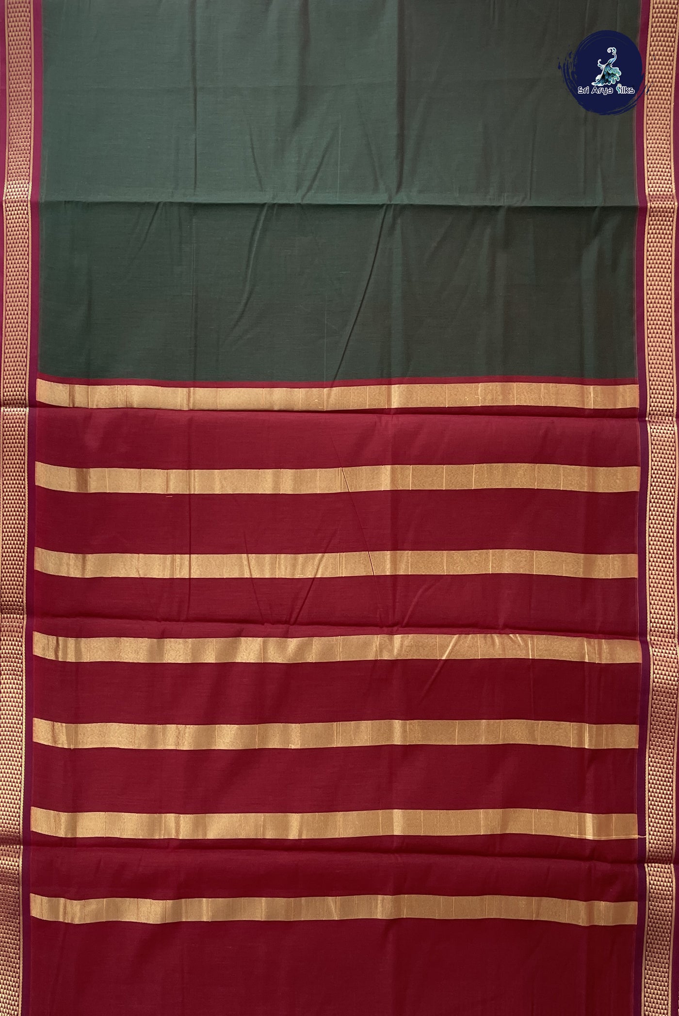 Manthulir Madisar Semi Silk Cotton Saree With Plain Pattern
