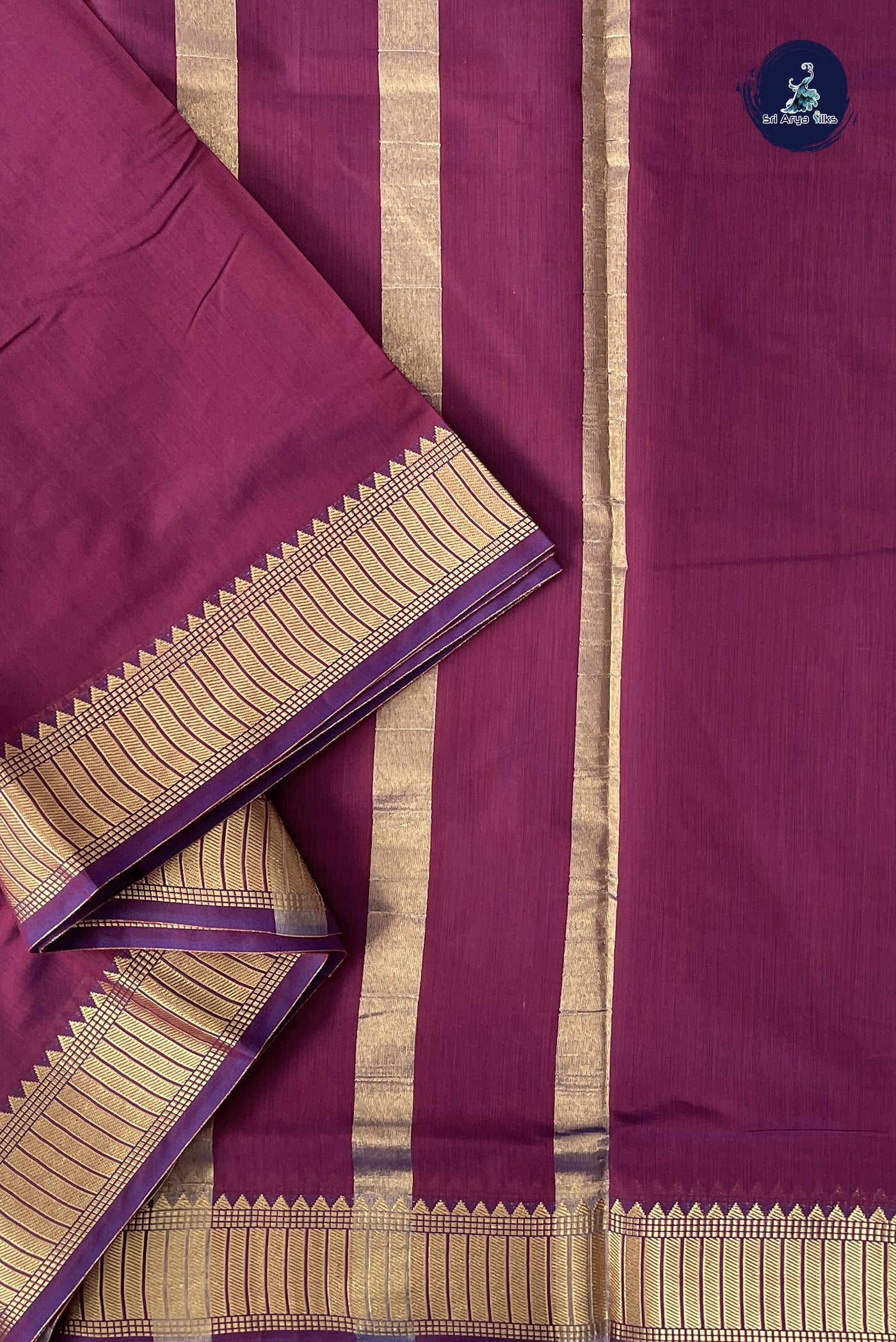 Dual Tone Maroon Madisar Semi Silk Cotton Saree With Plain Pattern