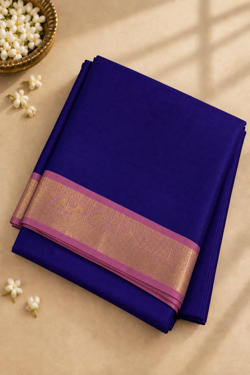 Violet Madisar 10 Yards Silk Saree With Plain Pattern