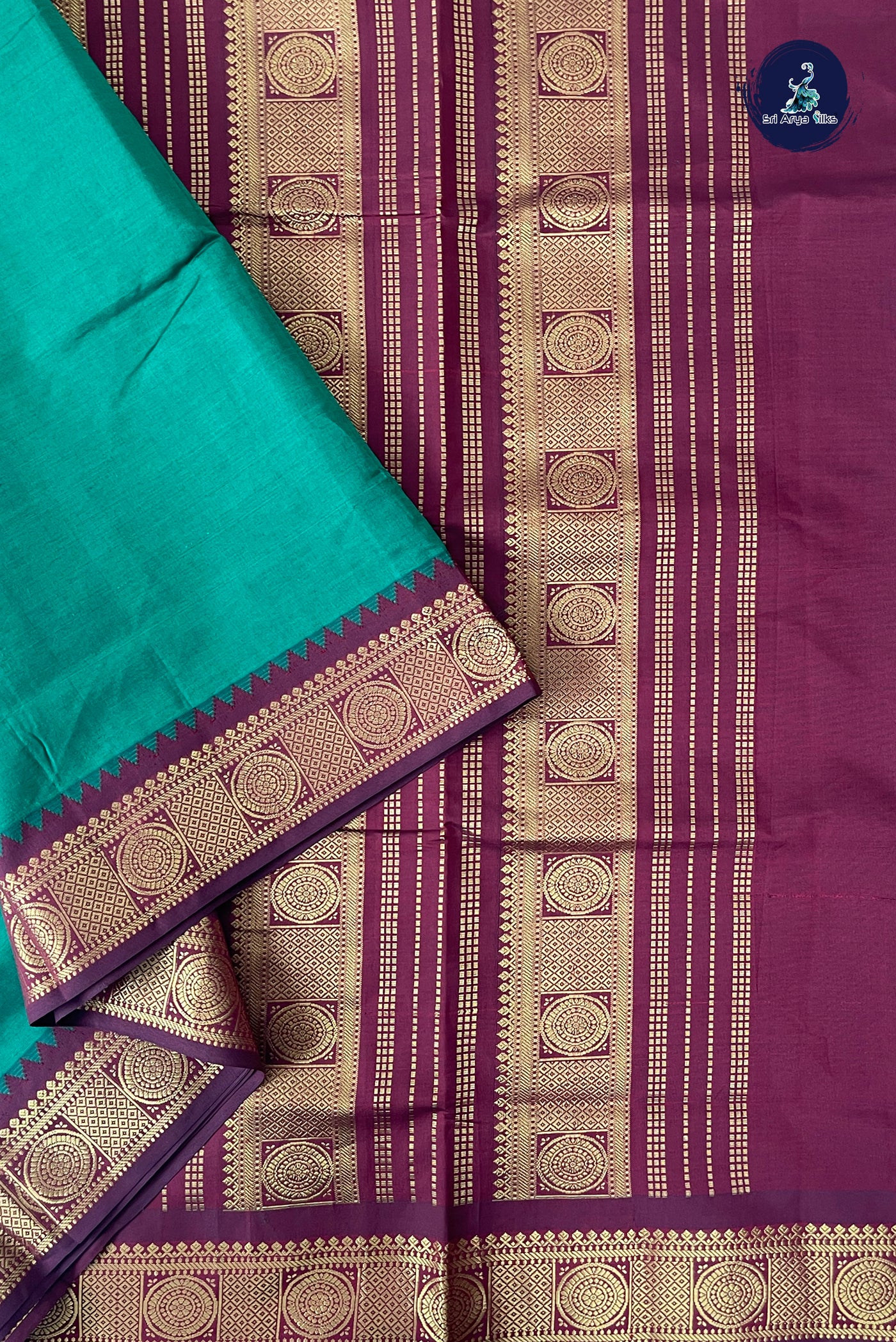 Dark Green Half Pure Madisar Silk Cotton Saree With Plain Pattern