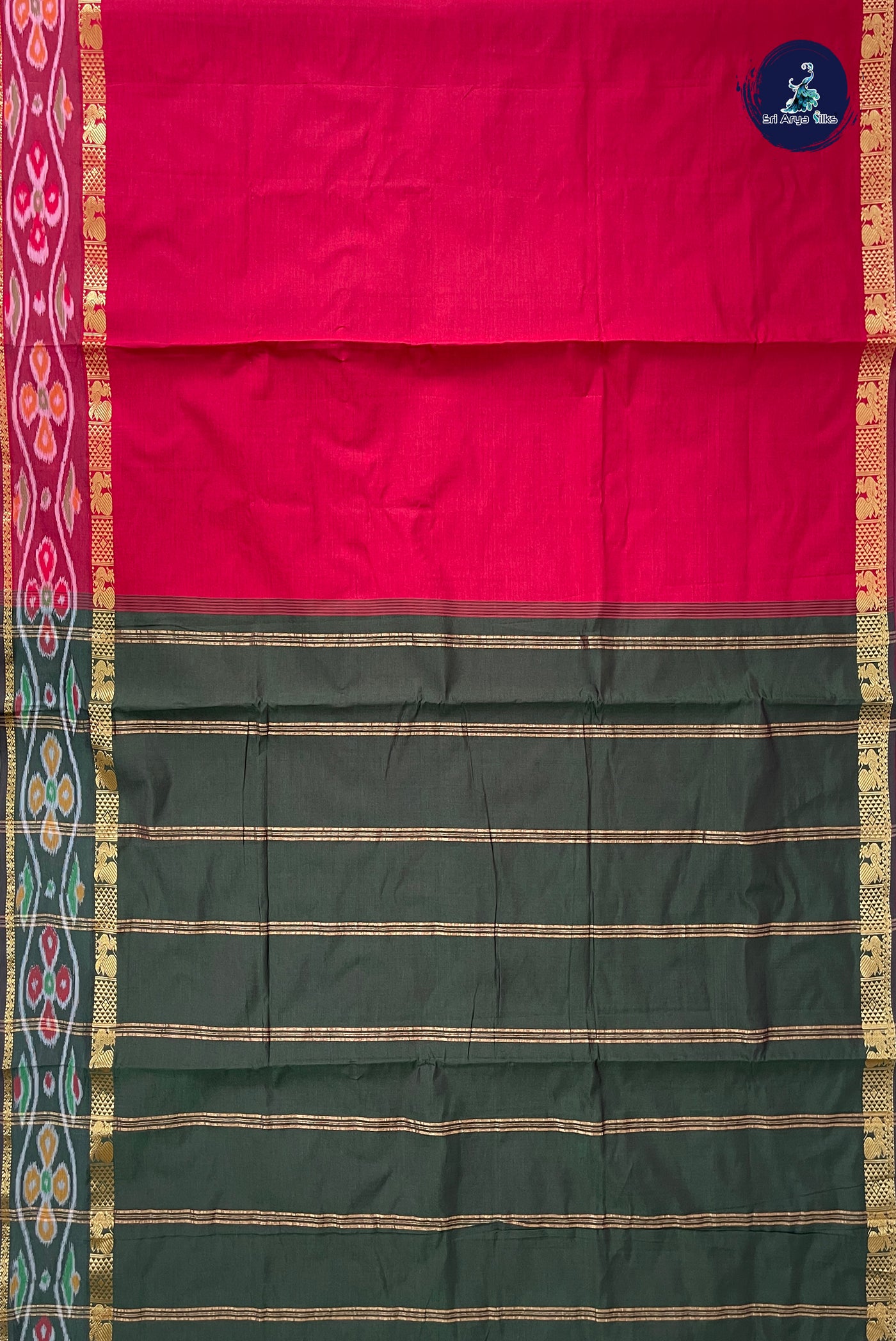 Red Half Pure Madisar Silk Cotton Saree With Plain Pattern