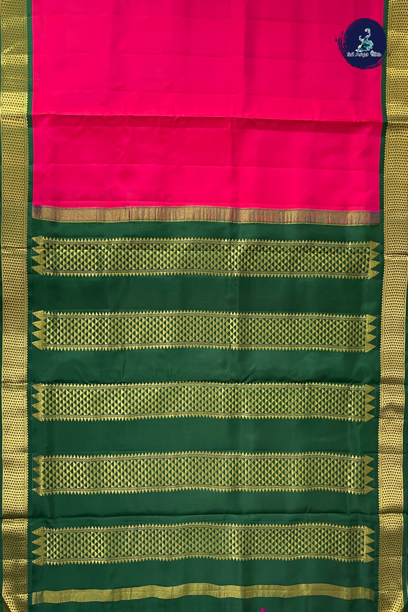 Pink Madisar 10 Yards Silk Saree With Plain Pattern