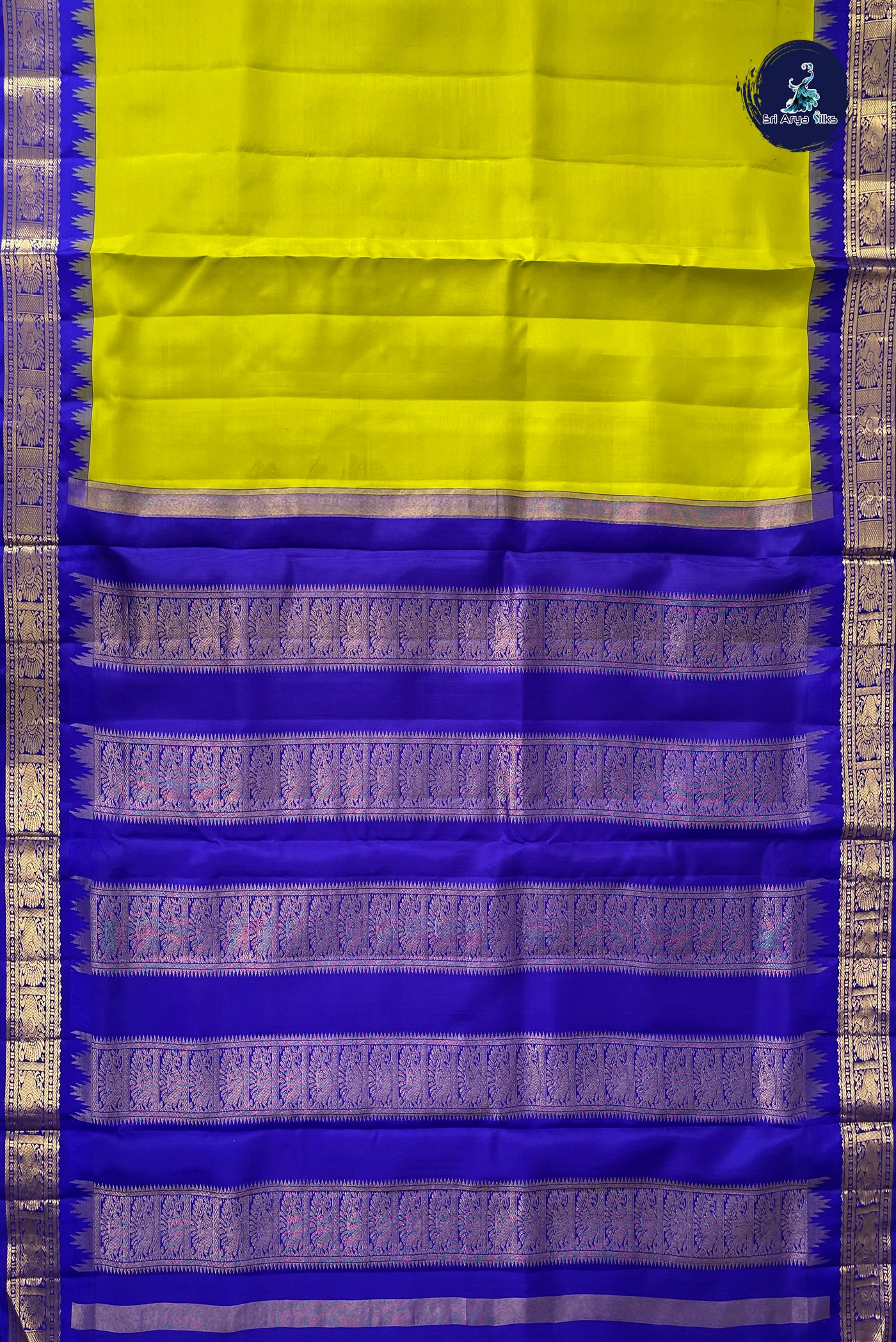 Lime Green Madisar 10 Yards Silk Saree With Plain Pattern