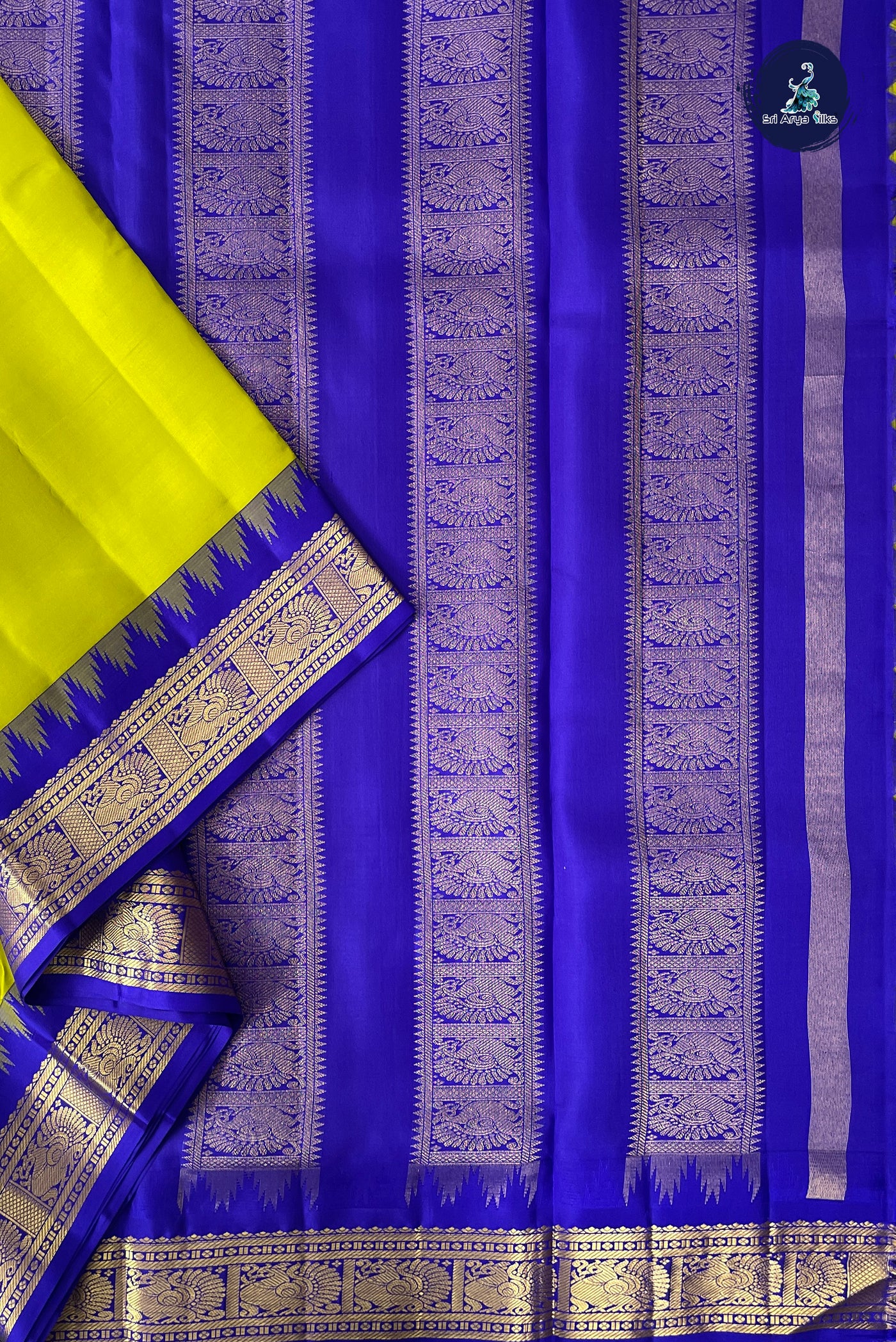 Lime Green Madisar 10 Yards Silk Saree With Plain Pattern